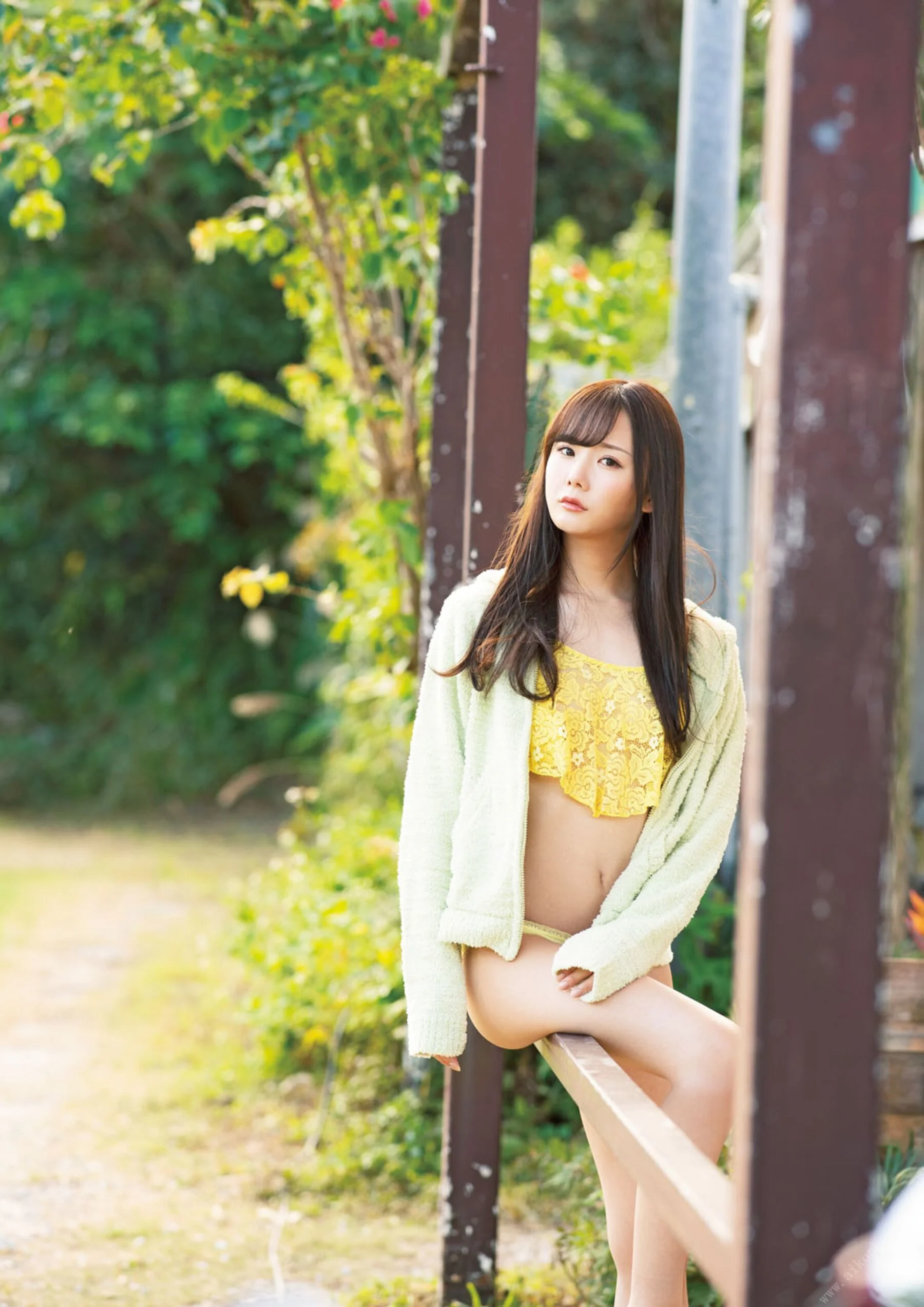 坂道美琉《1st写真集 Pendiente》 - Photo 42