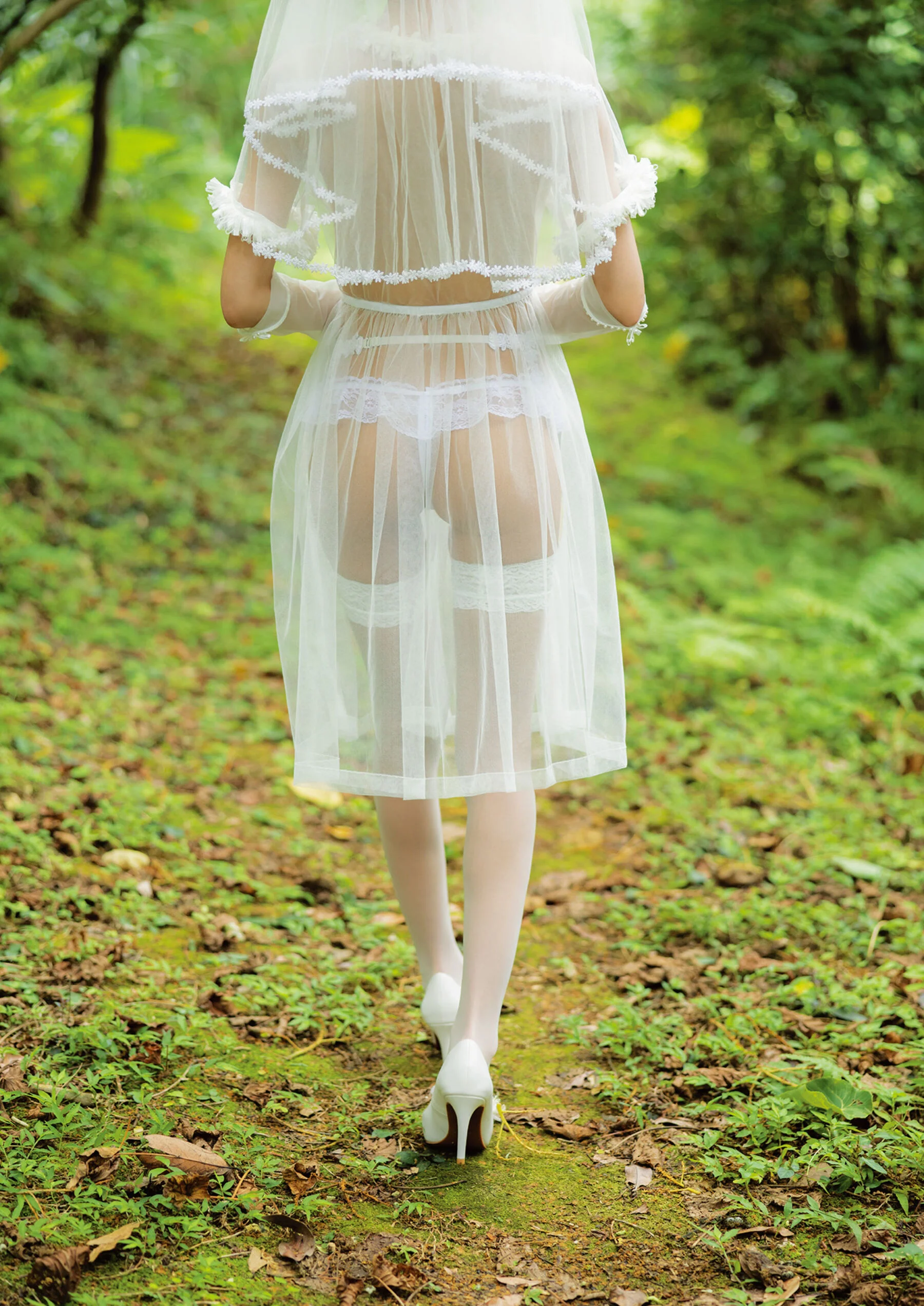 八挂海《She Loves You》 - Photo 4