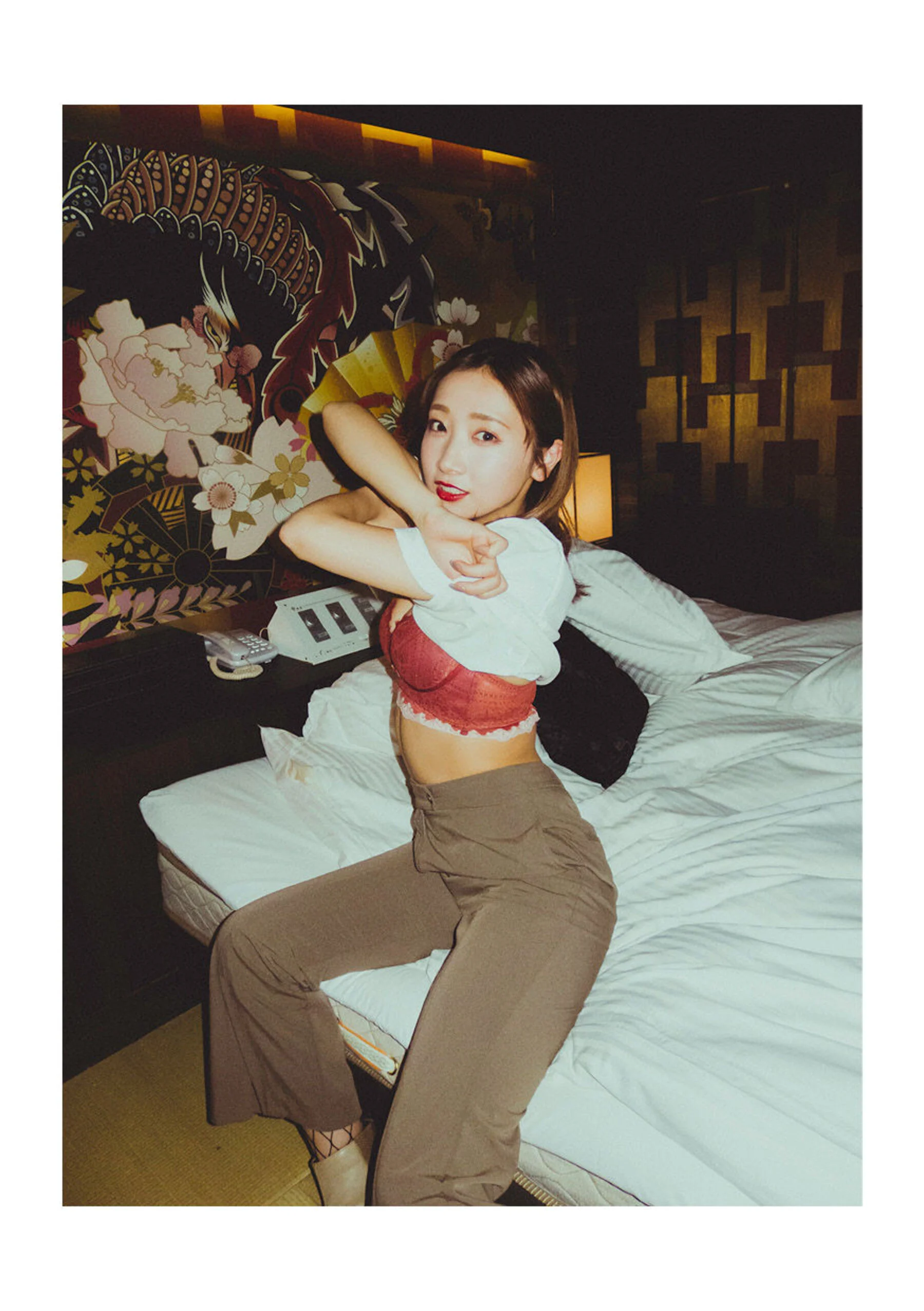 加美杏奈 - Photo 25