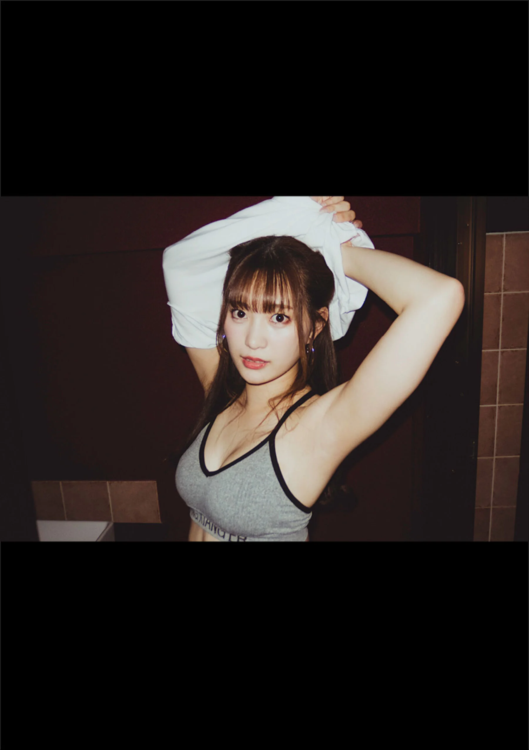 美谷朱里 - Photo 6