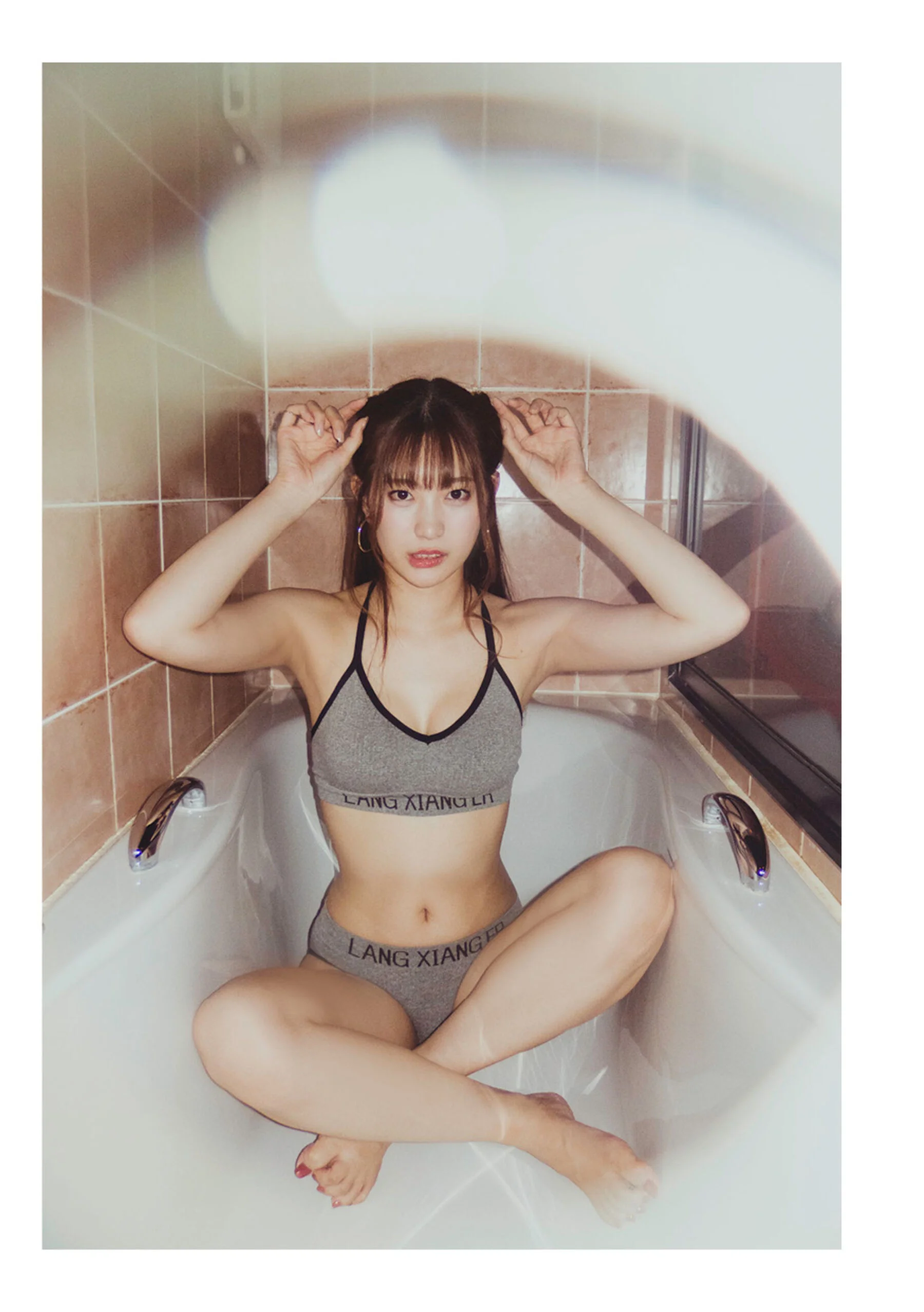 美谷朱里 - Photo 26