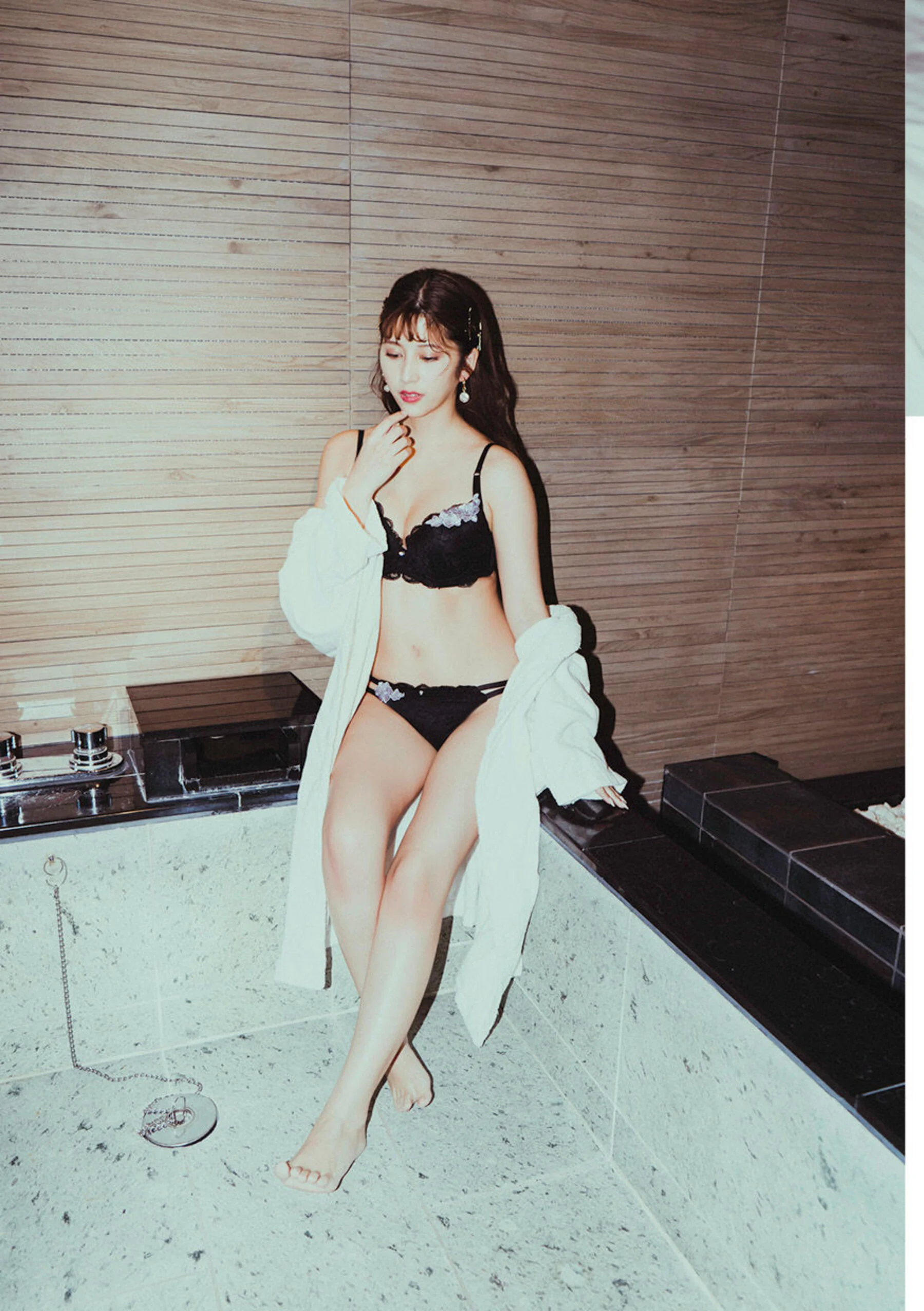 七森莉莉 - Photo 15