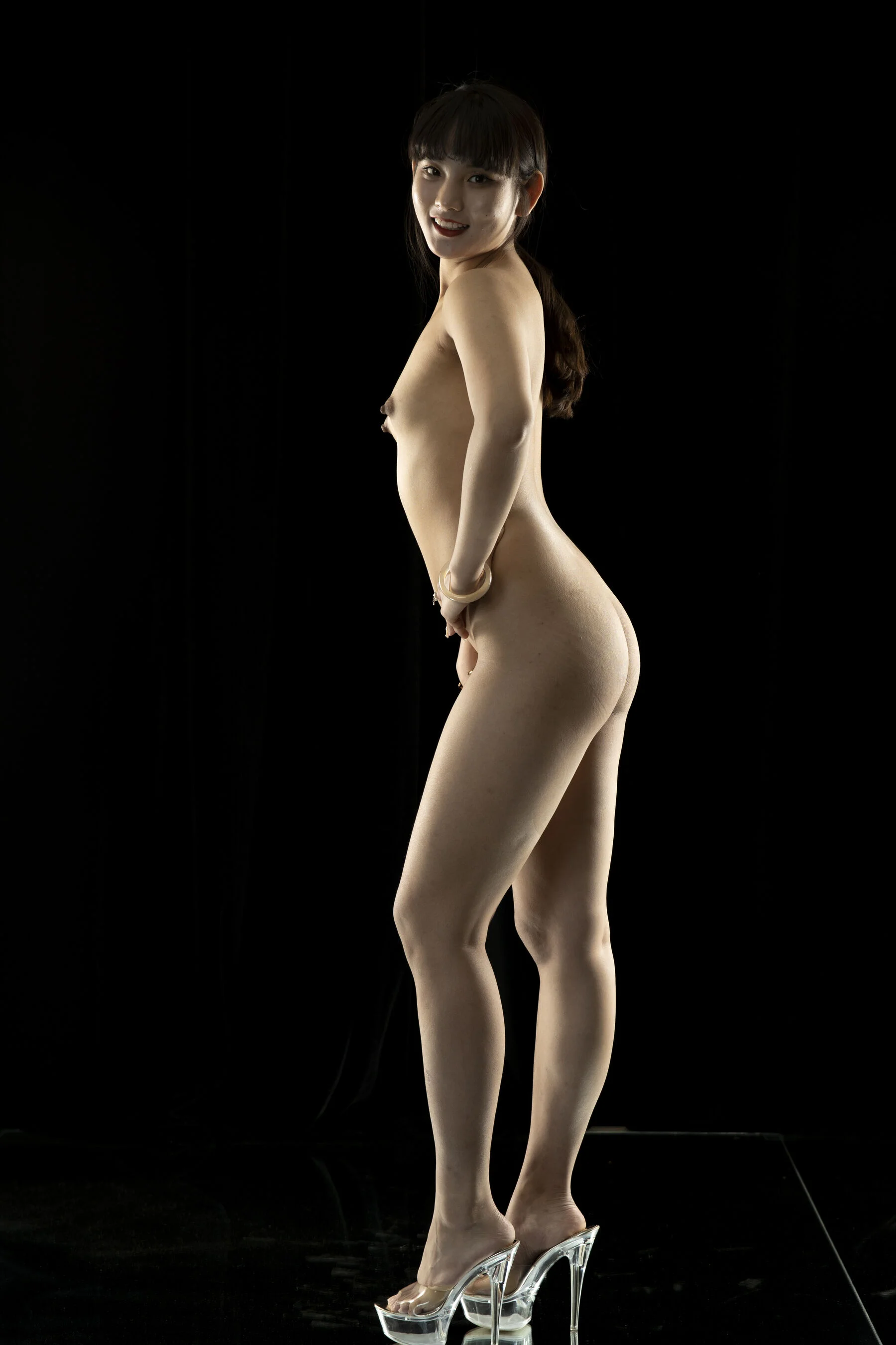 国模安雪大尺度人体私拍套图 - Photo 326