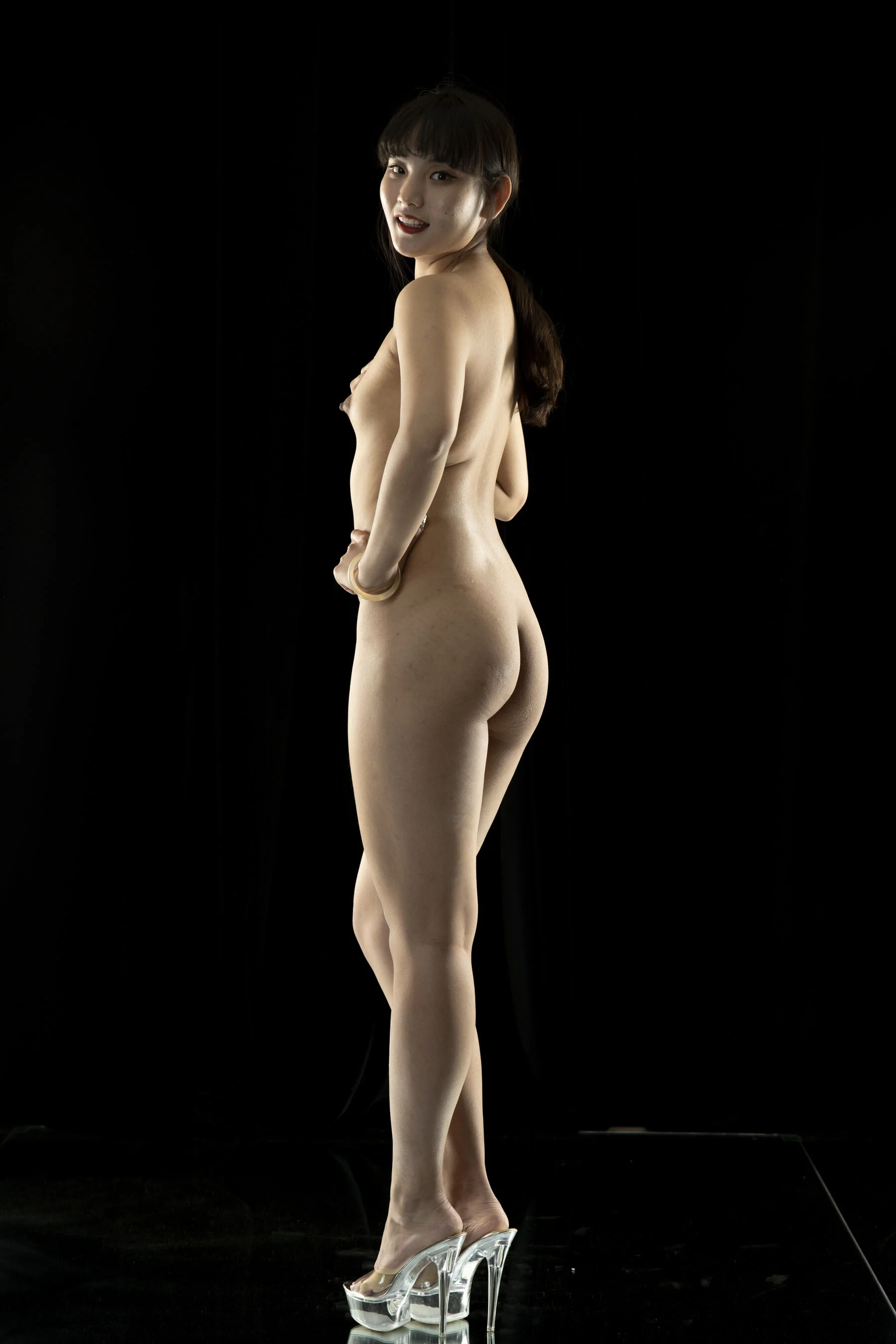 国模安雪大尺度人体私拍套图 - Photo 347