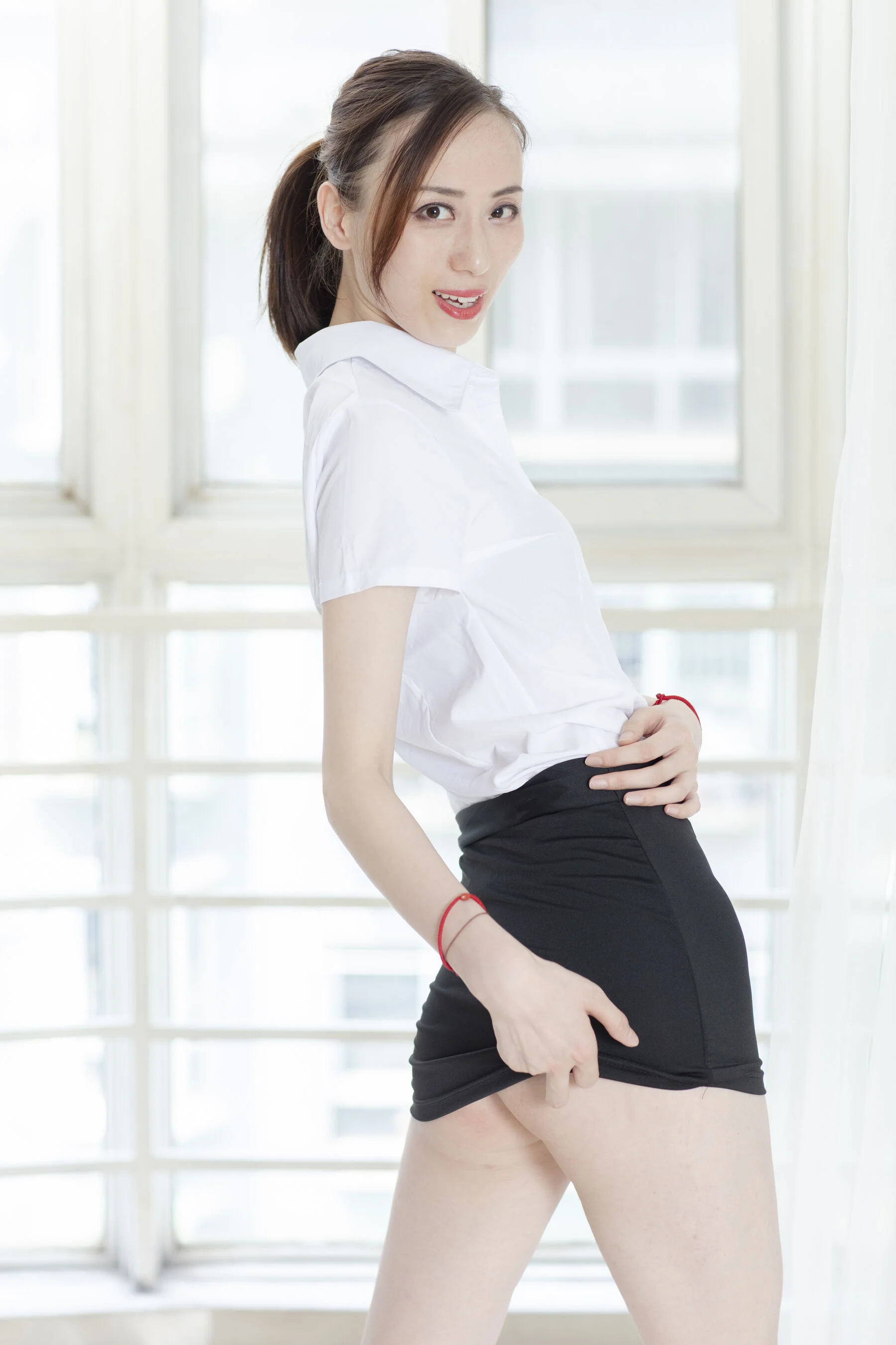 国模静香大尺度人体私拍套图 - Photo 68