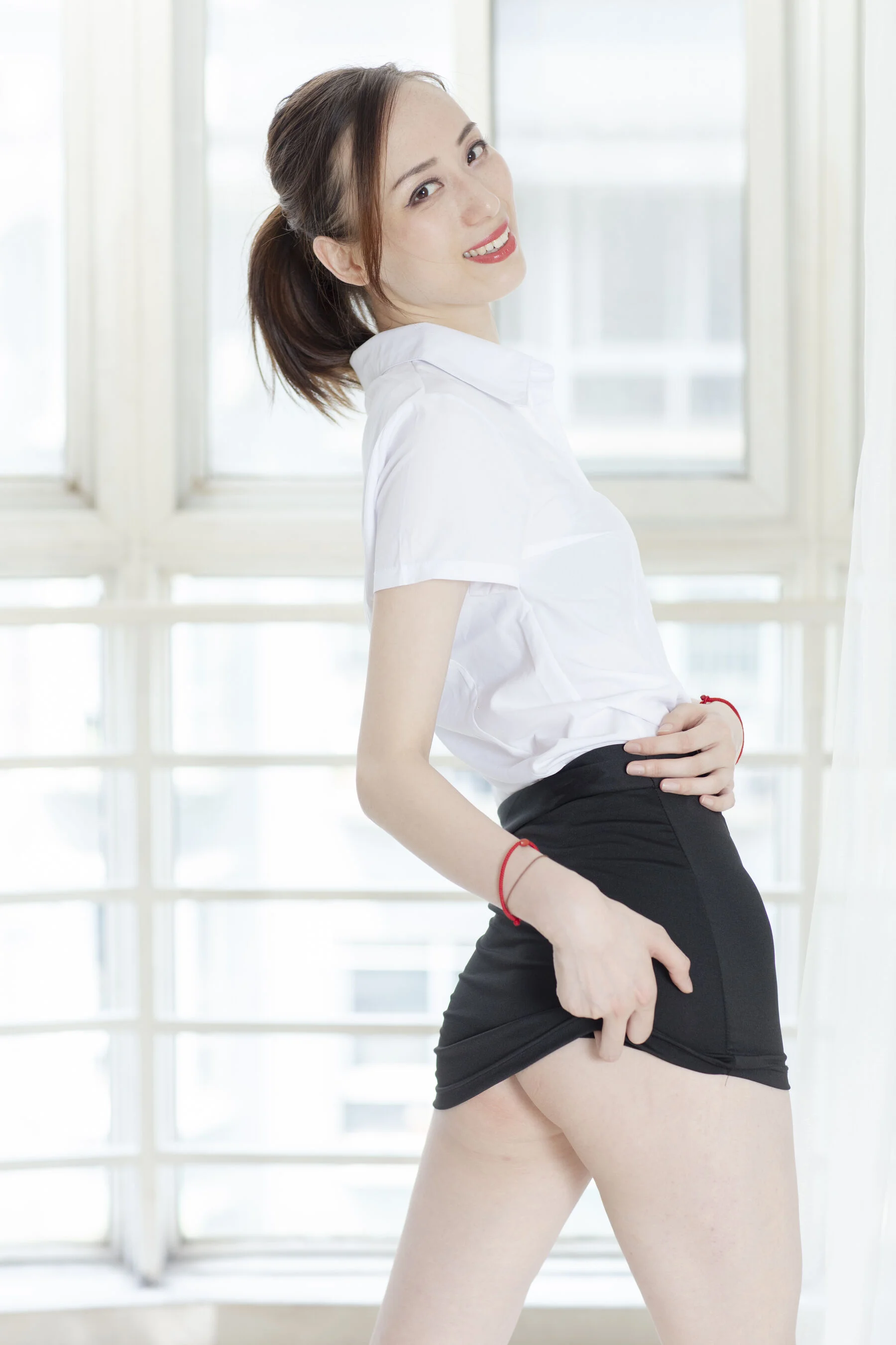 国模静香大尺度人体私拍套图 - Photo 75