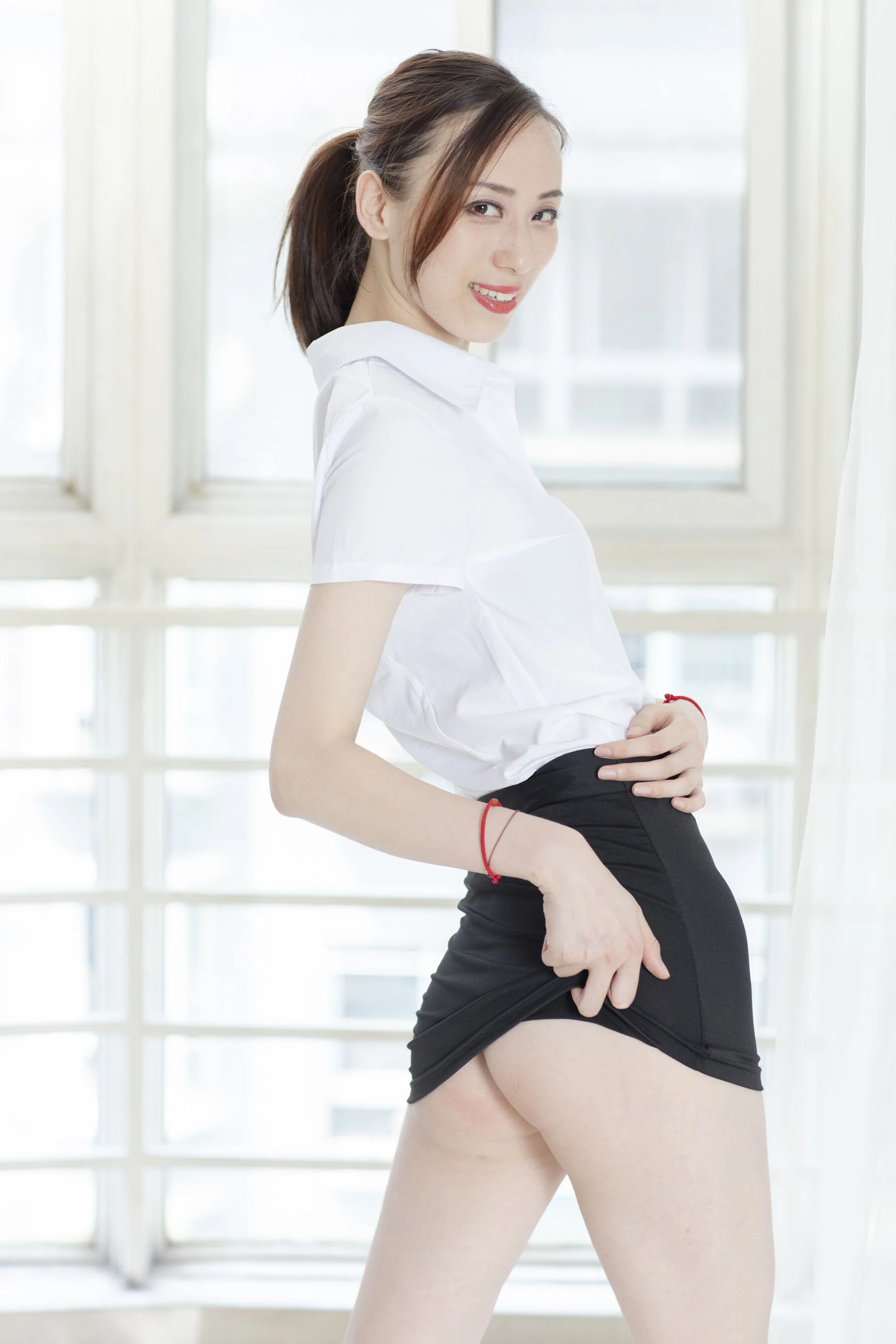 国模静香大尺度人体私拍套图 - Photo 76