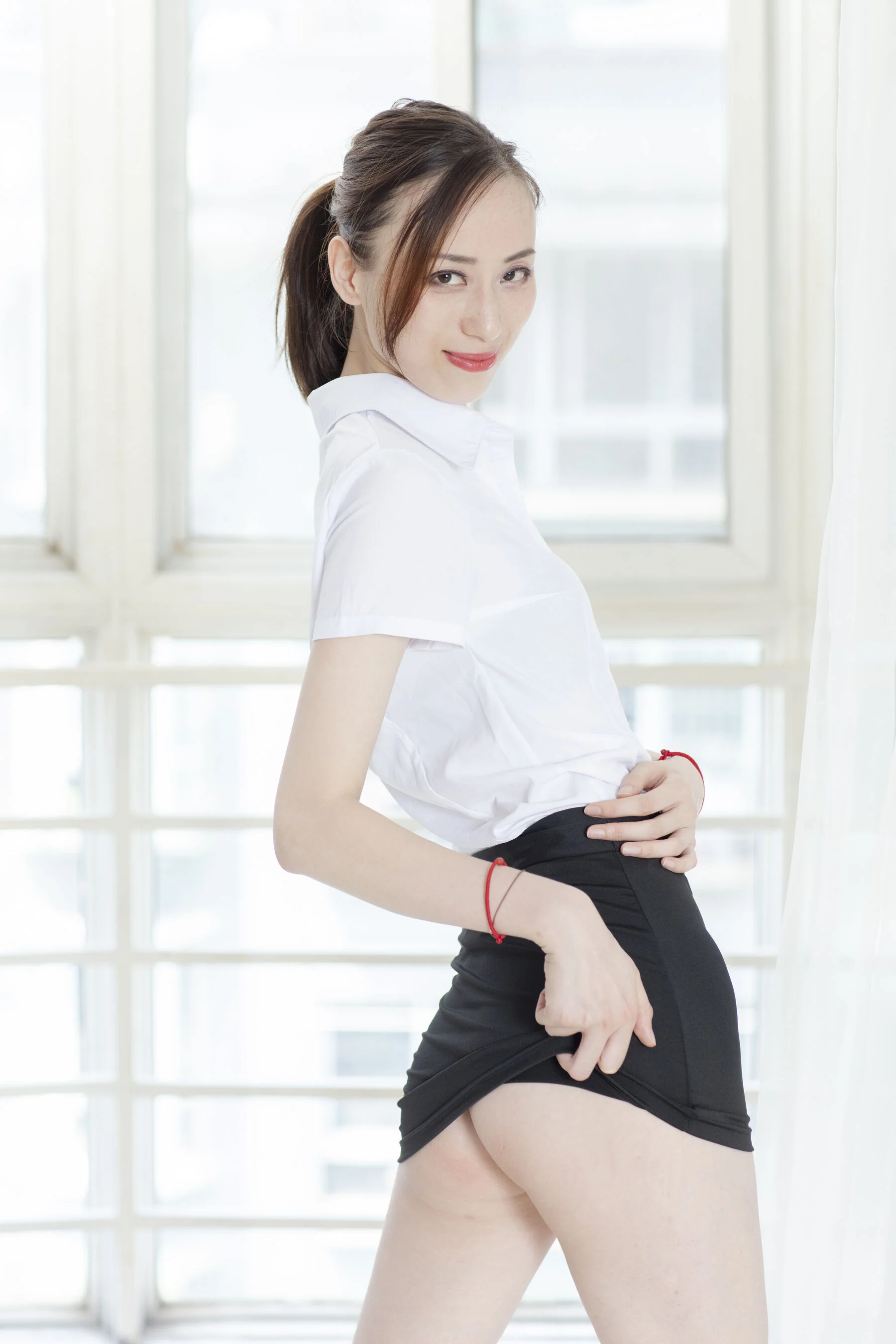 国模静香大尺度人体私拍套图 - Photo 81