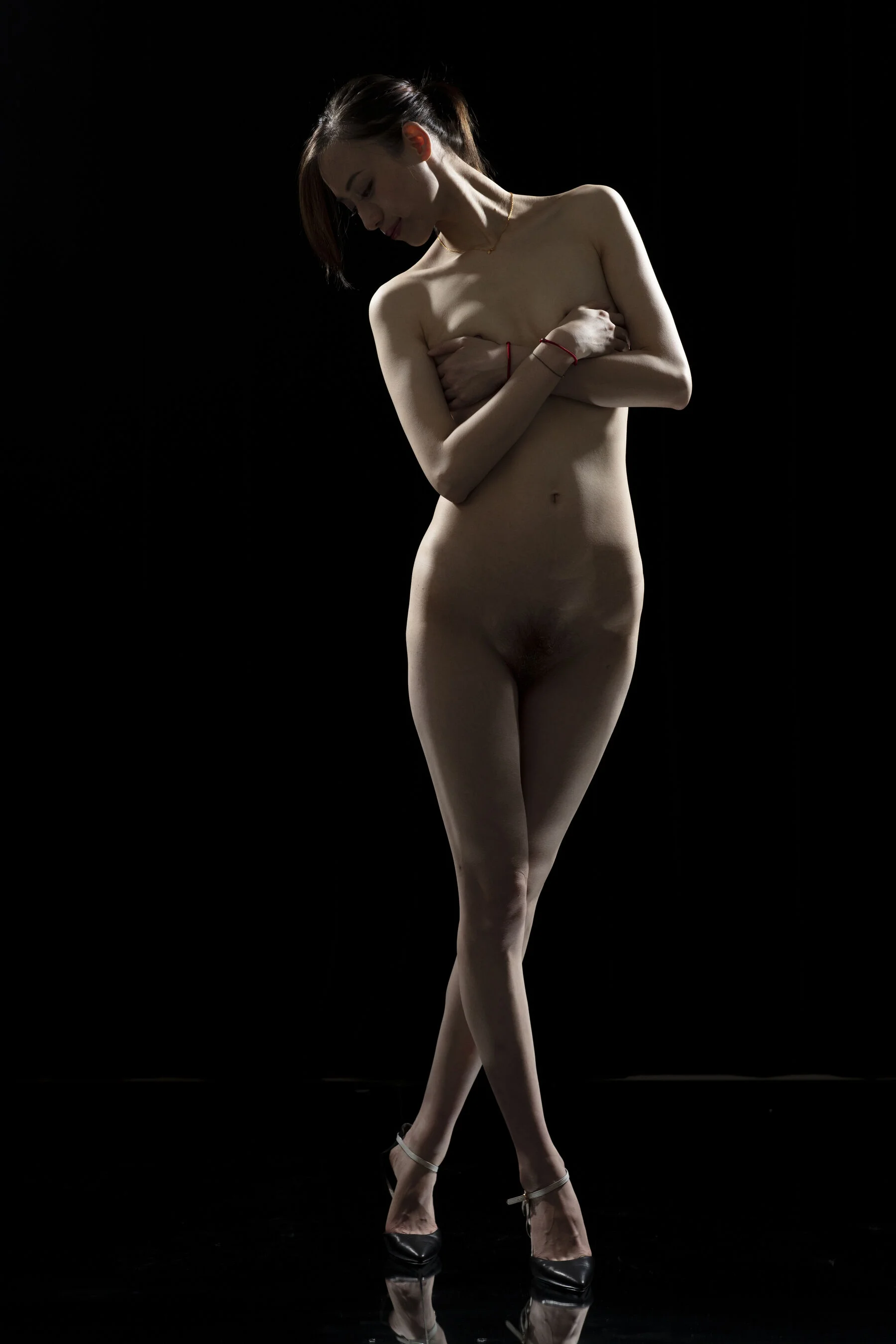 国模静香大尺度人体私拍套图 - Photo 217