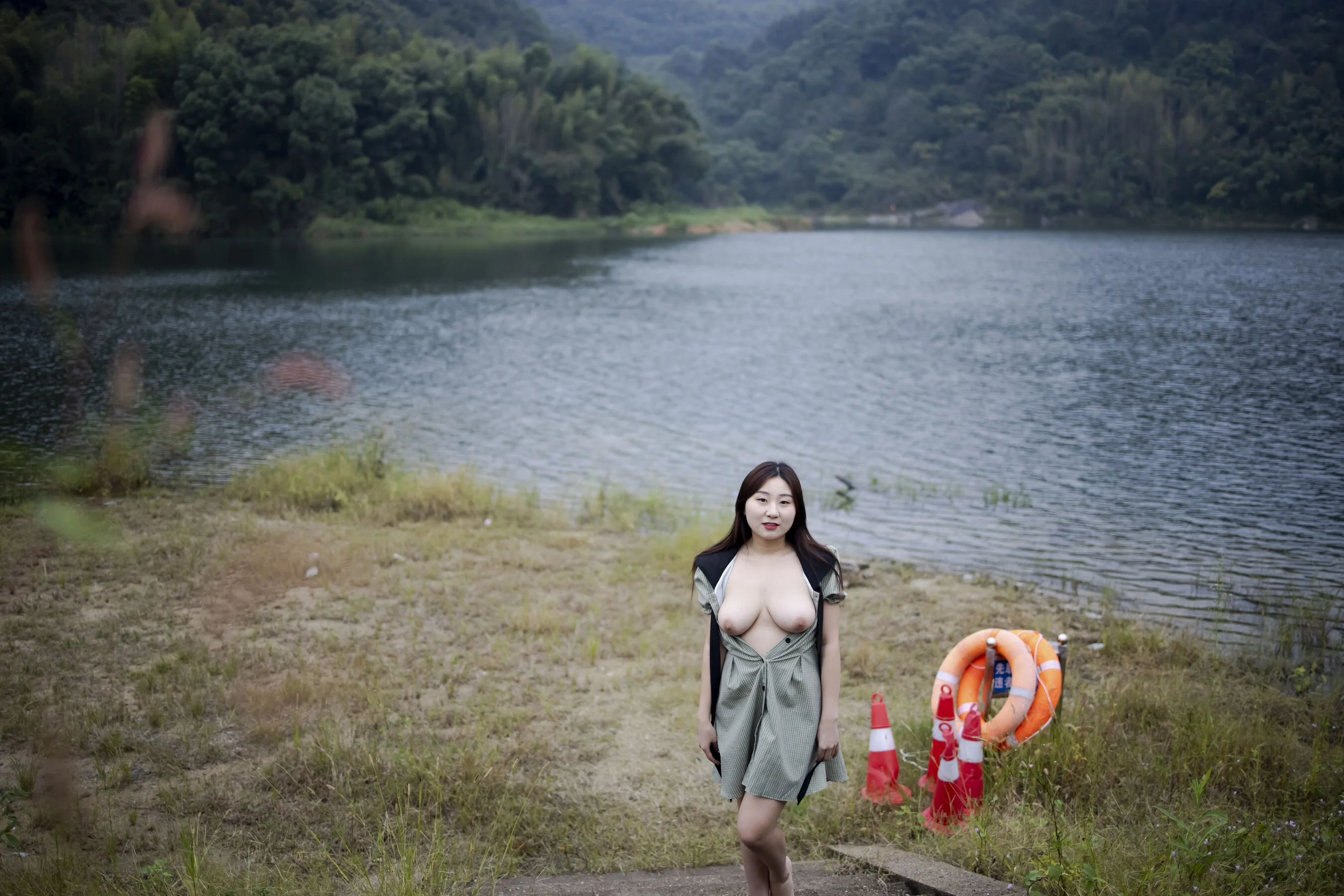 国模芊芸大尺度性爱人体私拍套图 - Photo 129