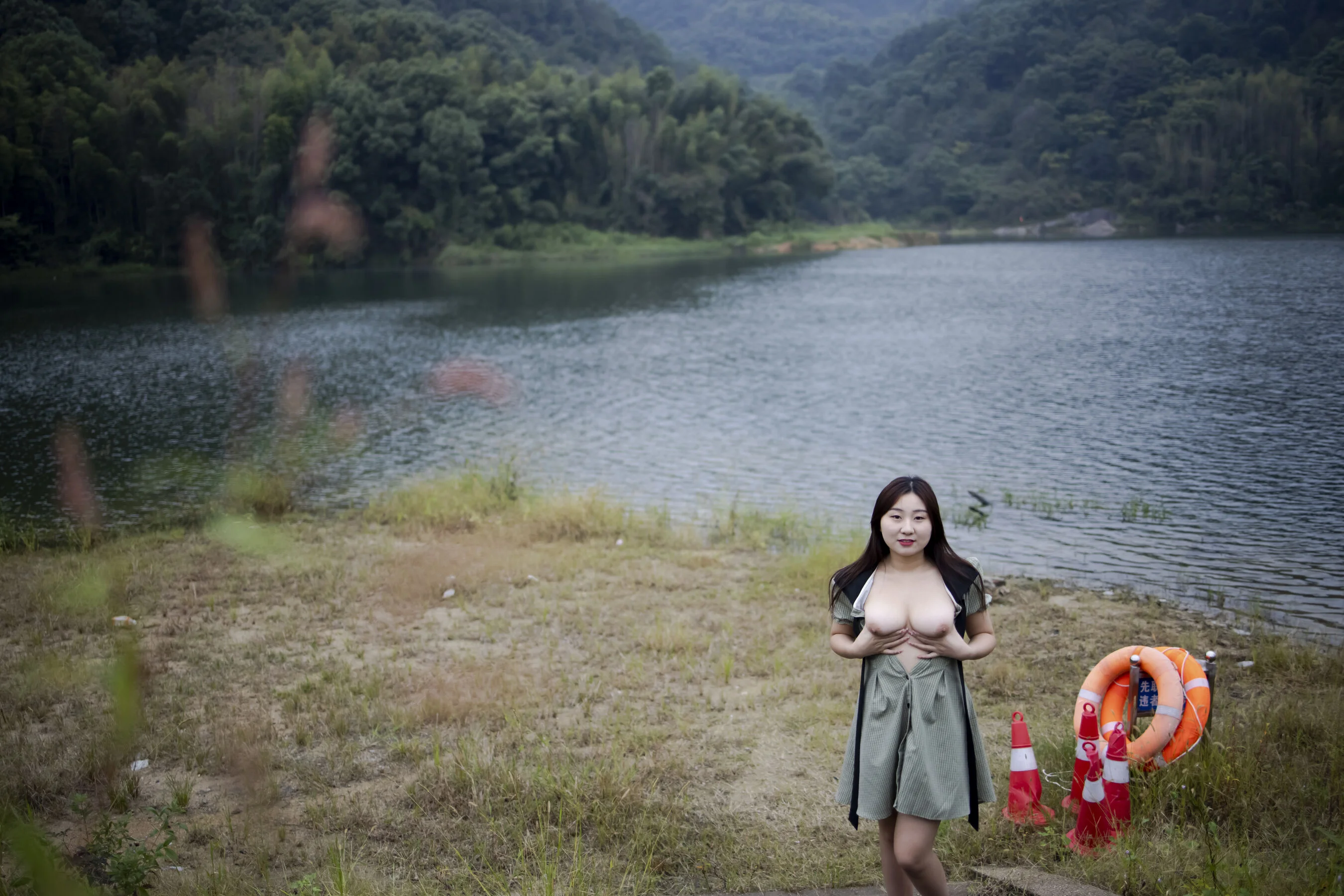 国模芊芸大尺度性爱人体私拍套图 - Photo 131