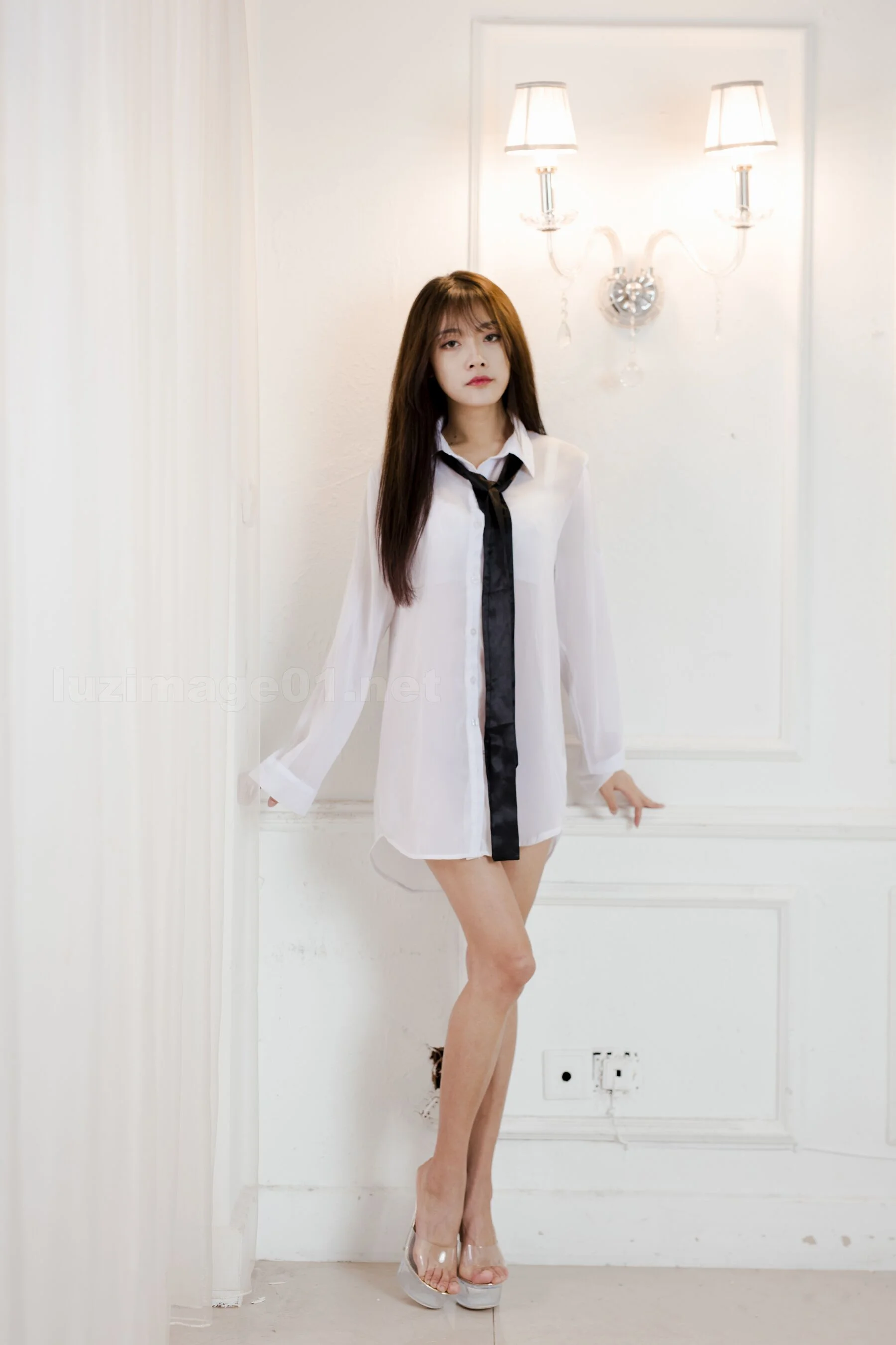 国模佳妮（小杨妹妹）大尺度人体私拍陶套图 - Photo 108