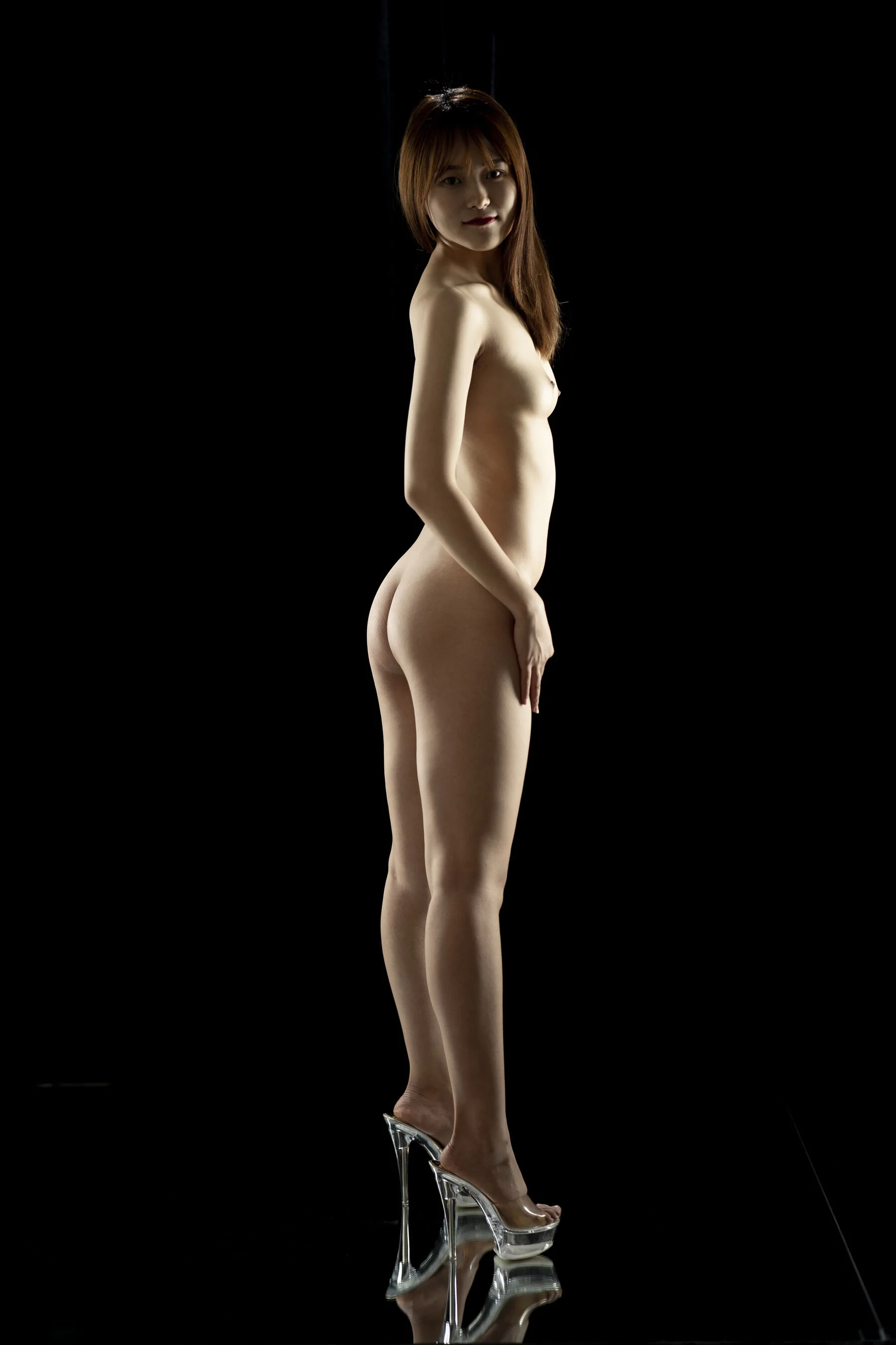 国模子涵大尺度人体私拍套图 - Photo 121