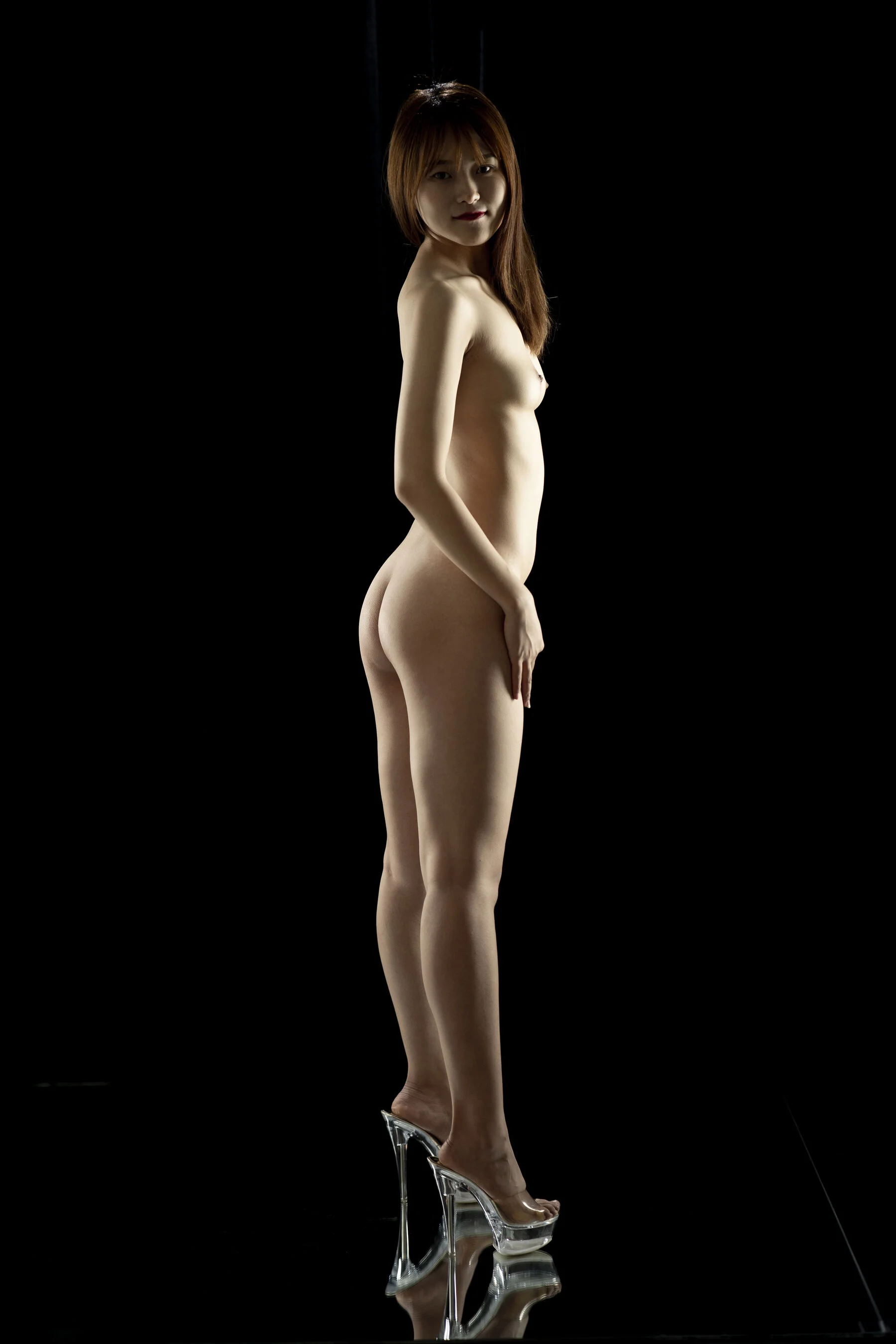 国模子涵大尺度人体私拍套图 - Photo 122