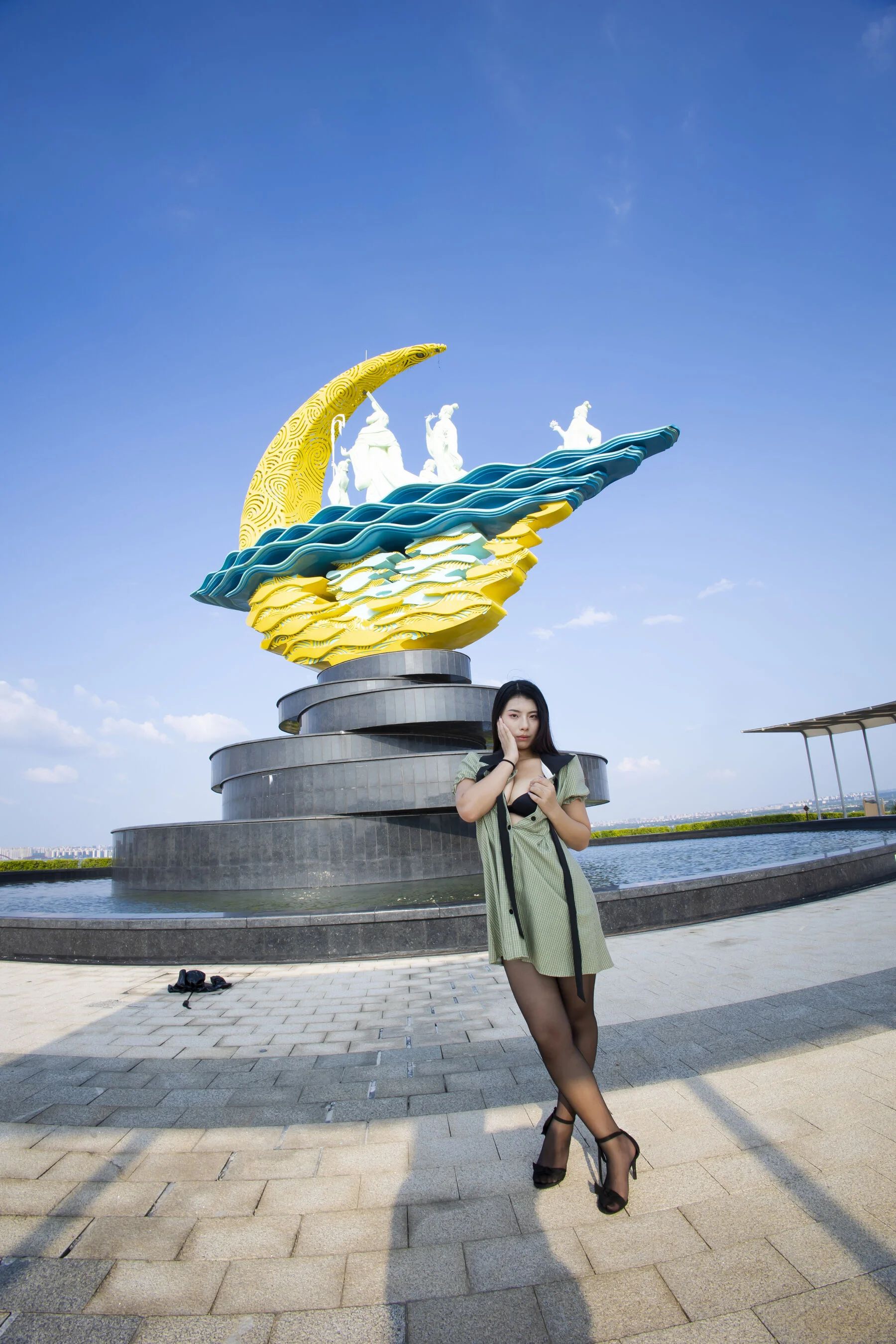 国模静一大尺度人体私拍套图 - Photo 87