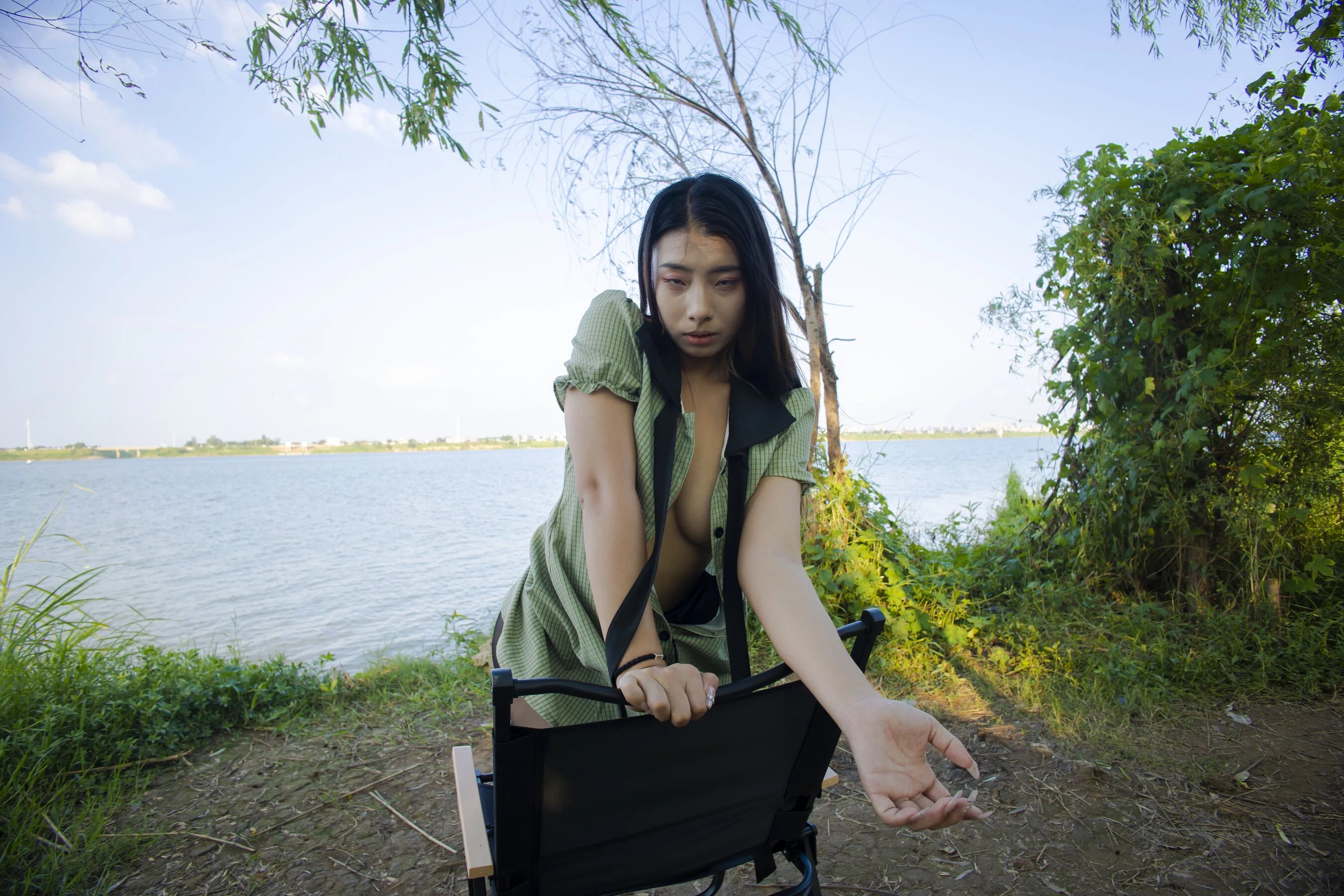 国模静一大尺度人体私拍套图 - Photo 310