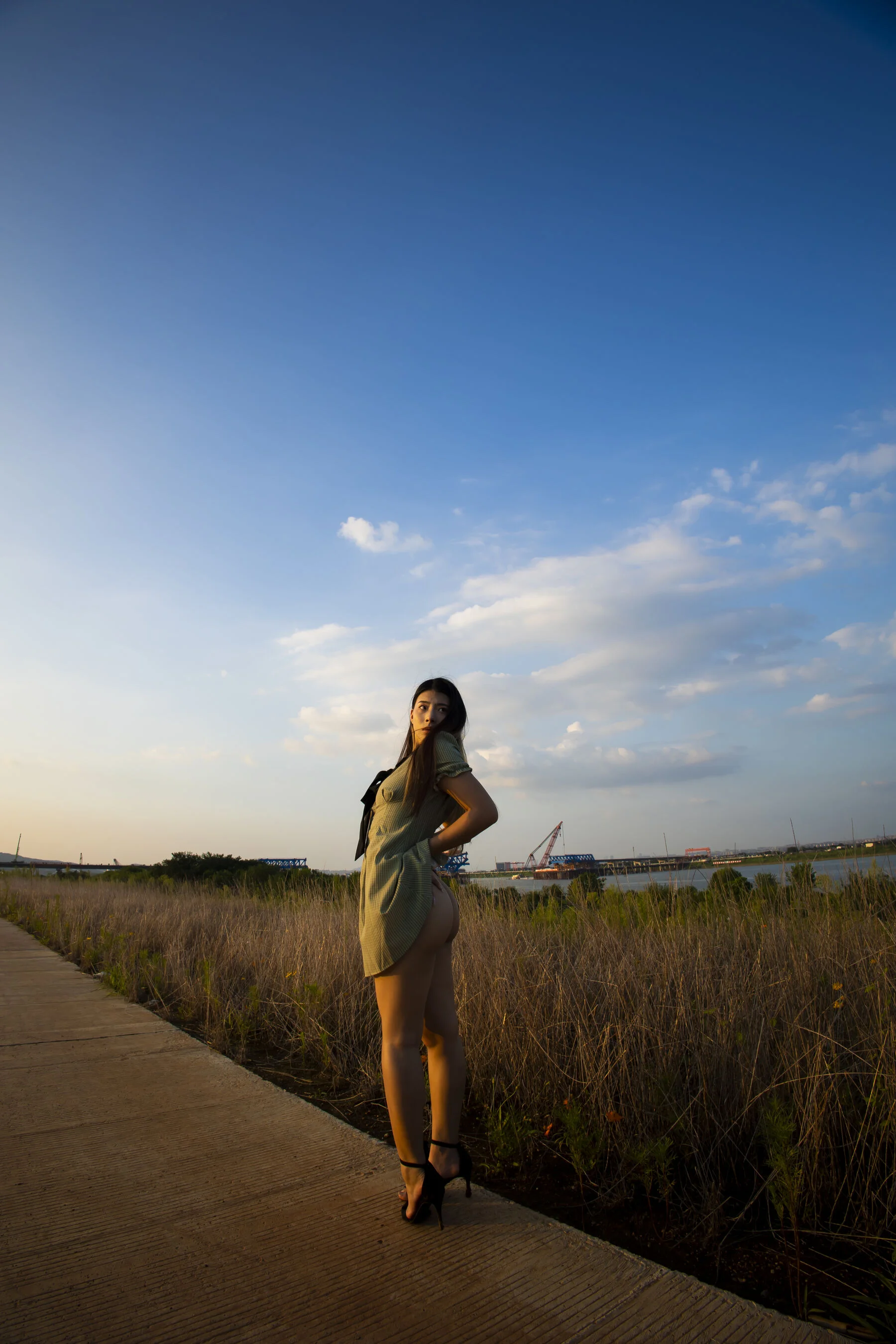 国模静一大尺度人体私拍套图 - Photo 876