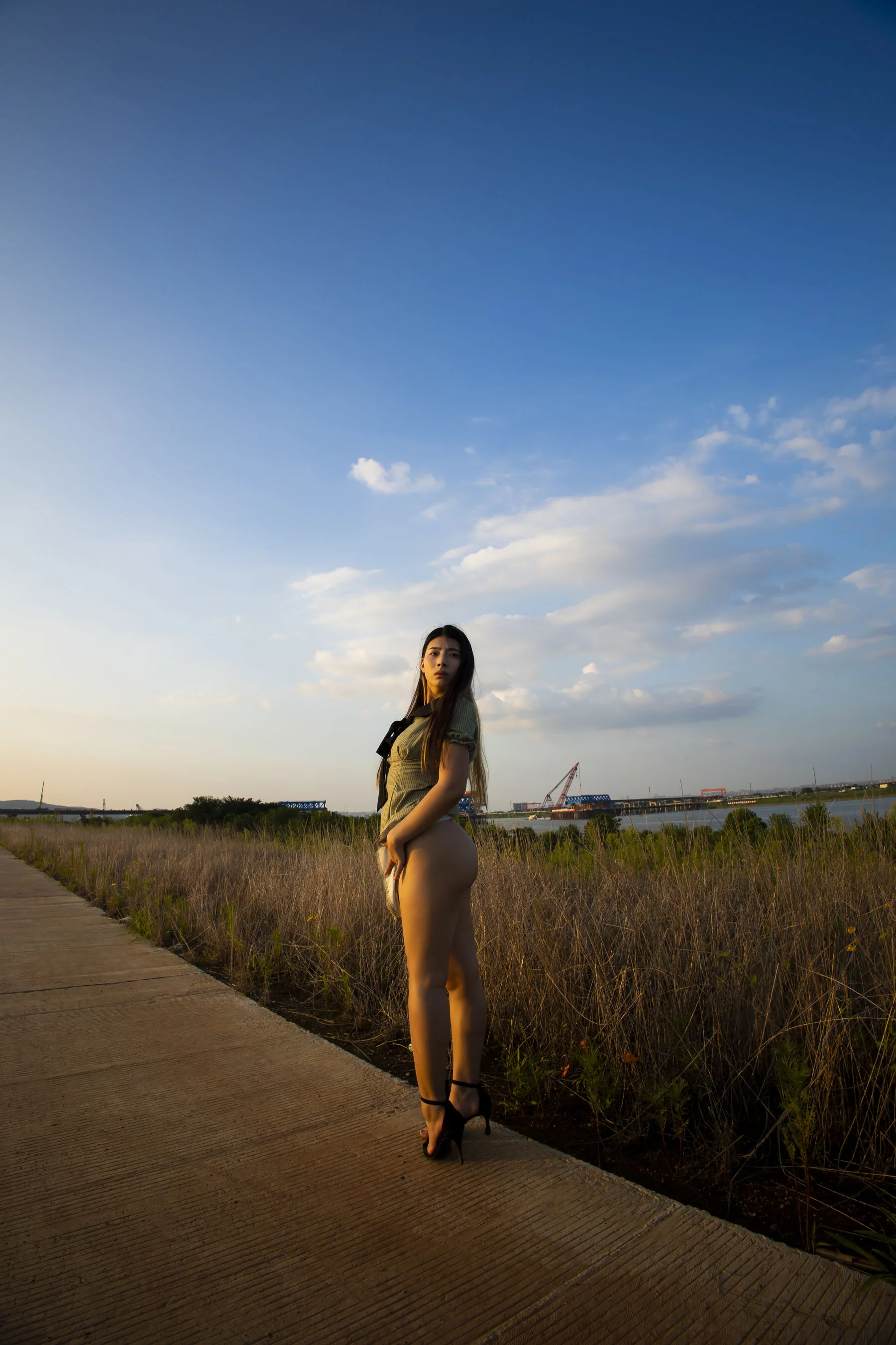 国模静一大尺度人体私拍套图 - Photo 881