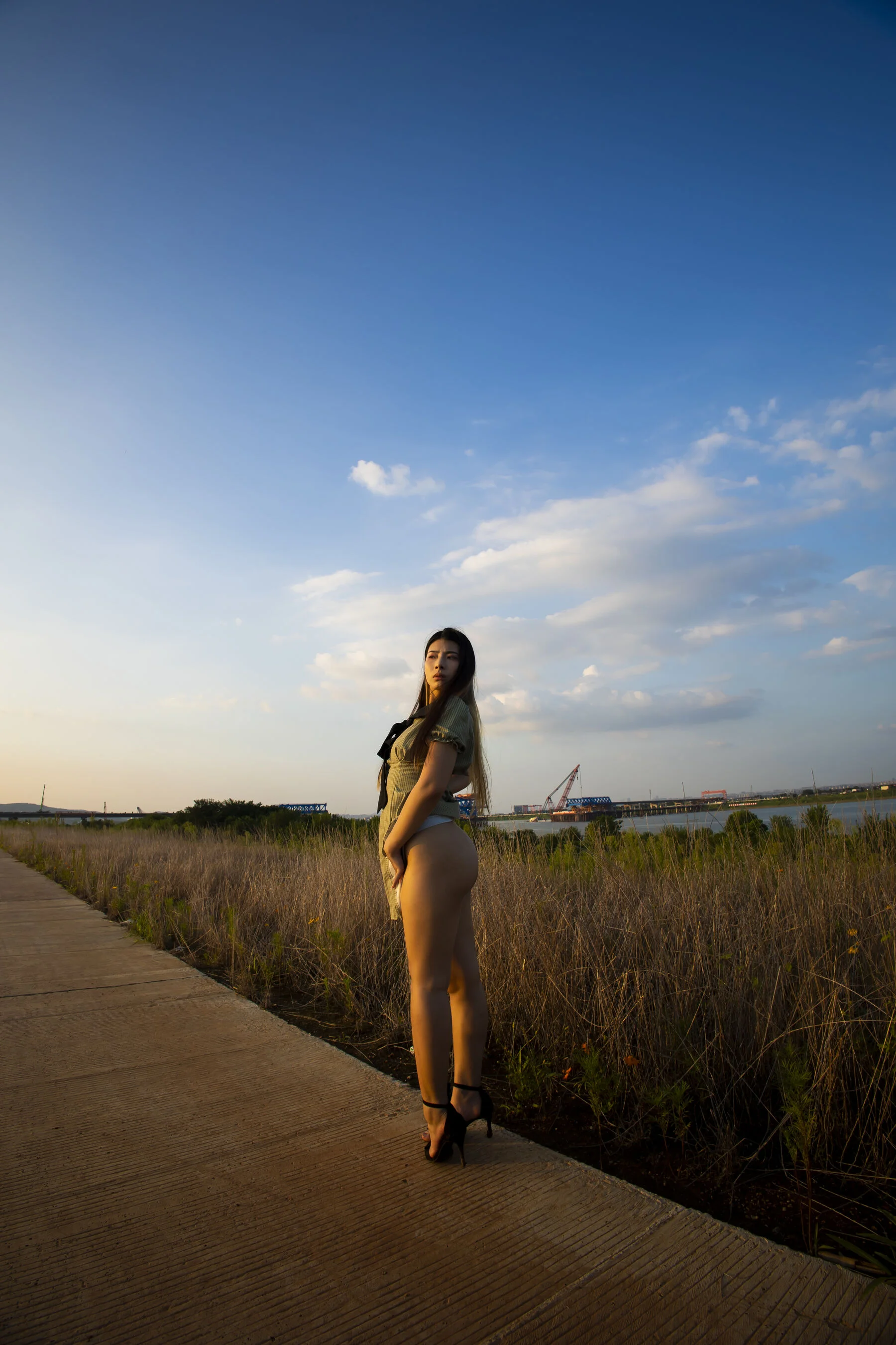 国模静一大尺度人体私拍套图 - Photo 882