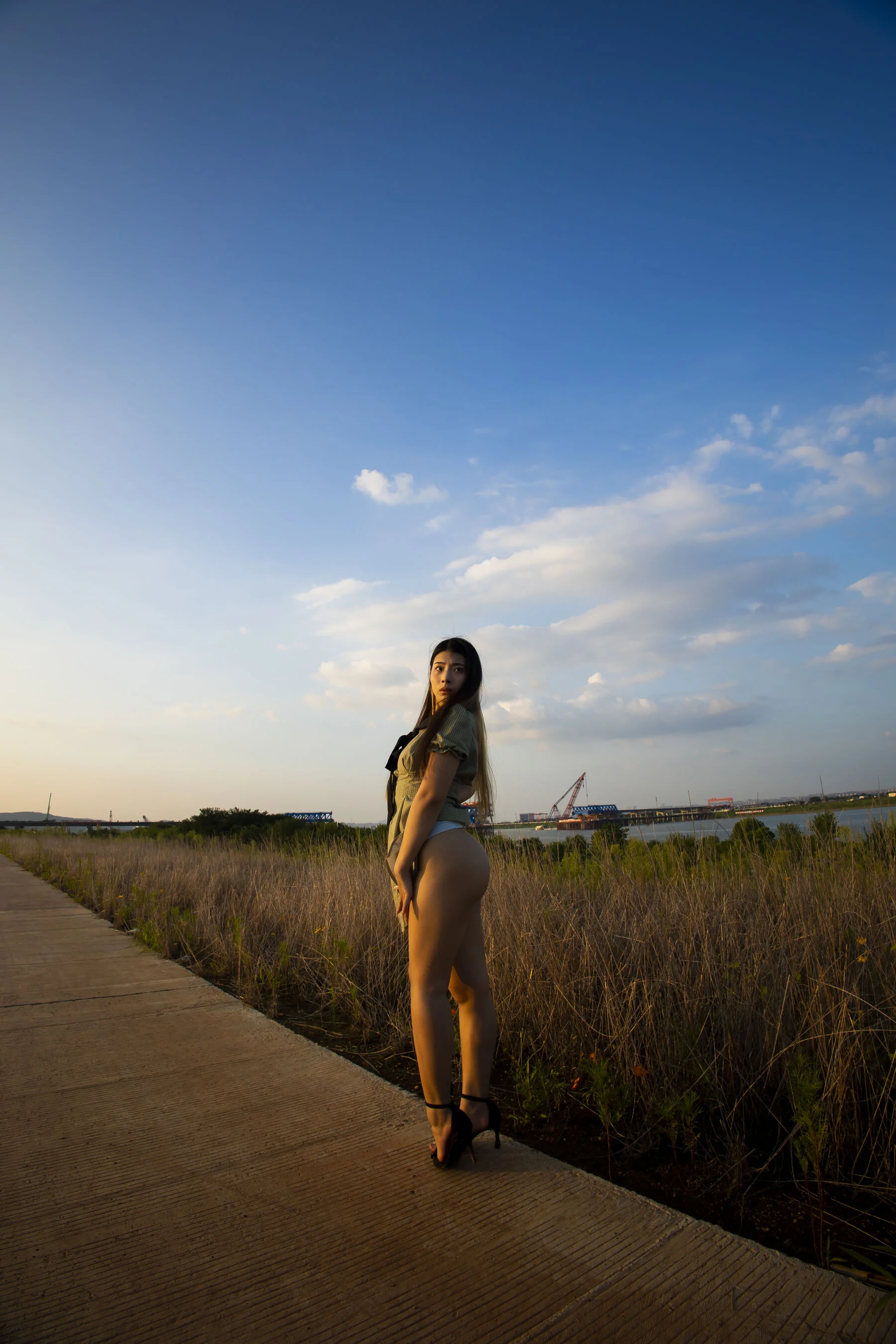 国模静一大尺度人体私拍套图 - Photo 885