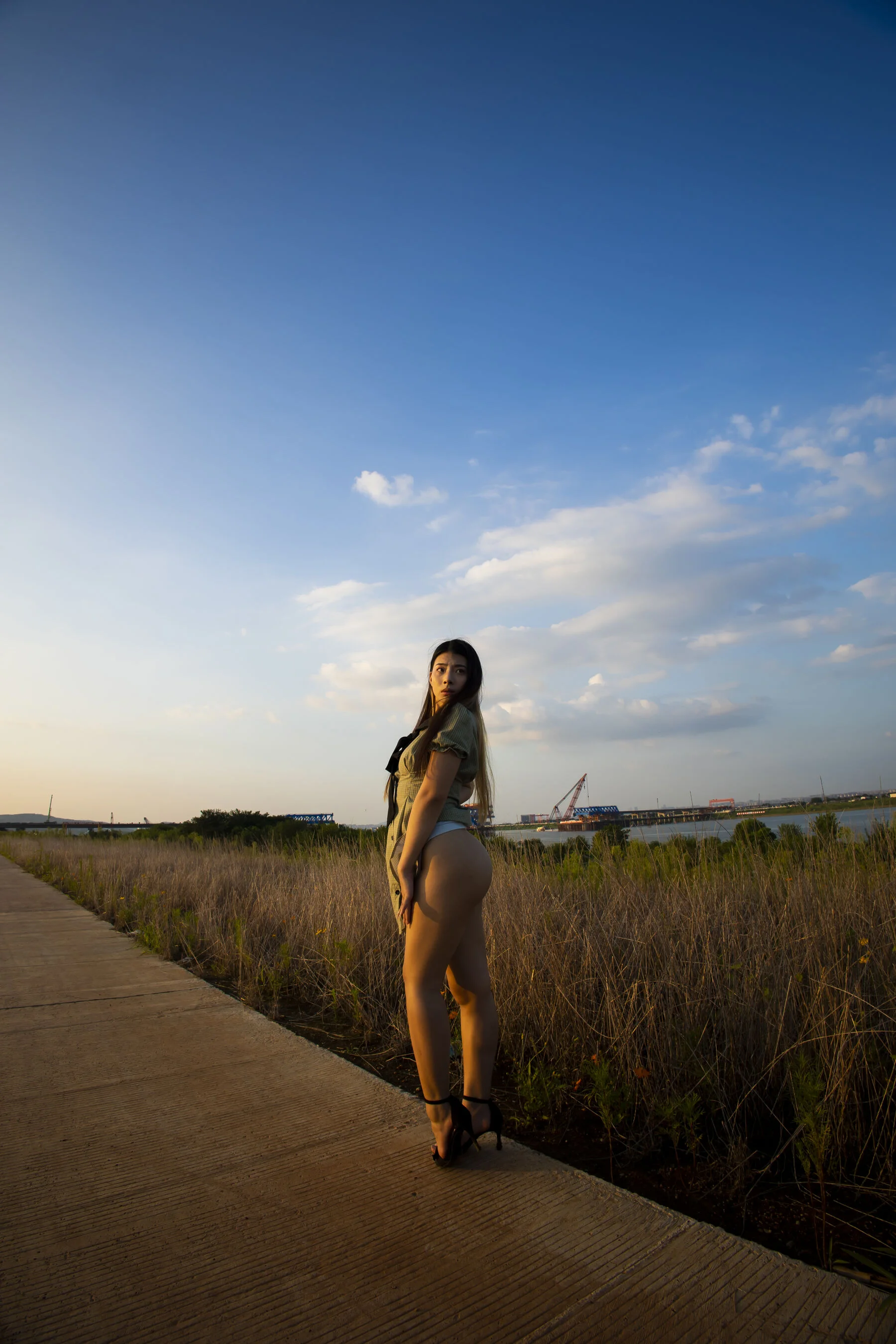 国模静一大尺度人体私拍套图 - Photo 886