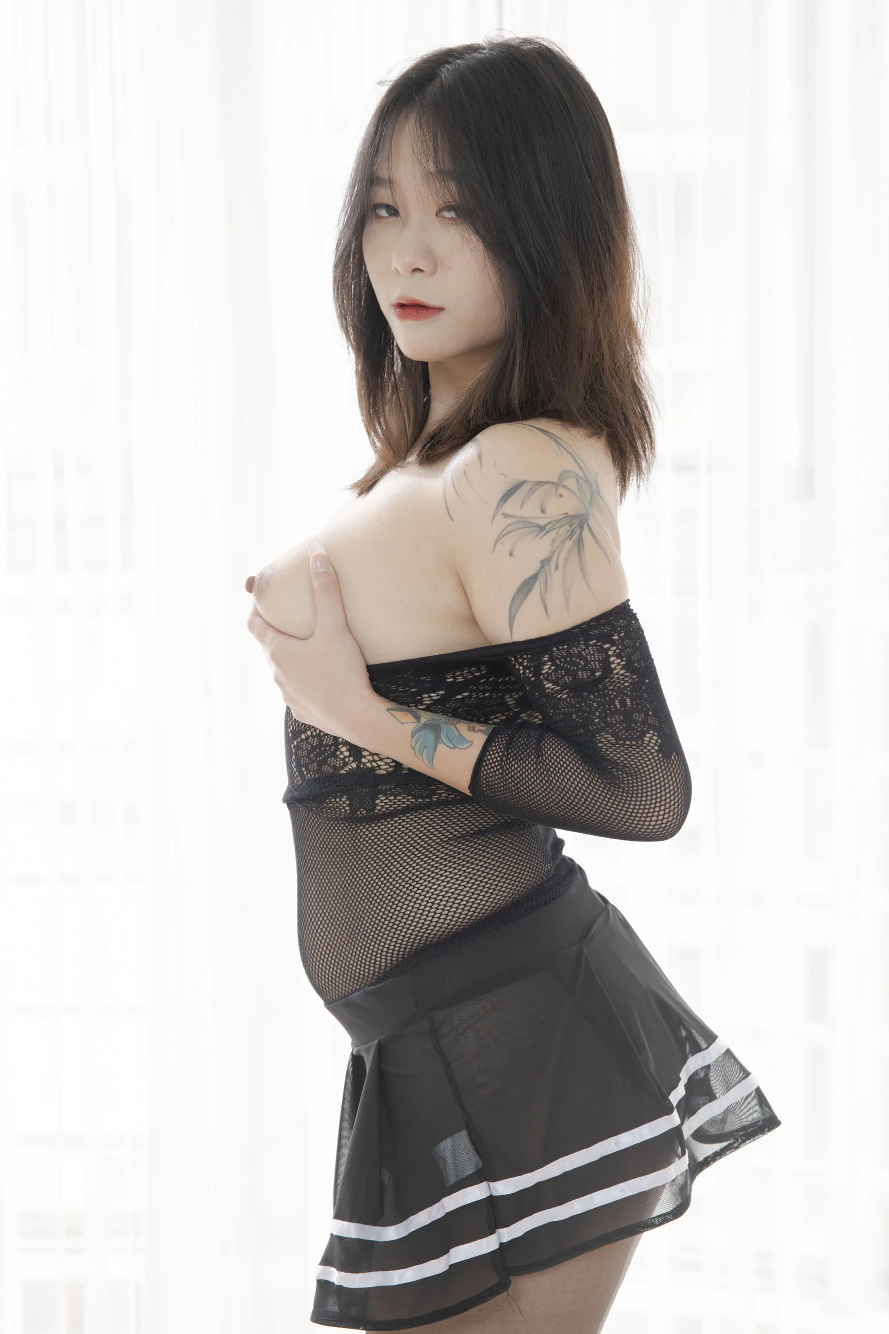 国模悦芸大尺度人体私拍套图 - Photo 52