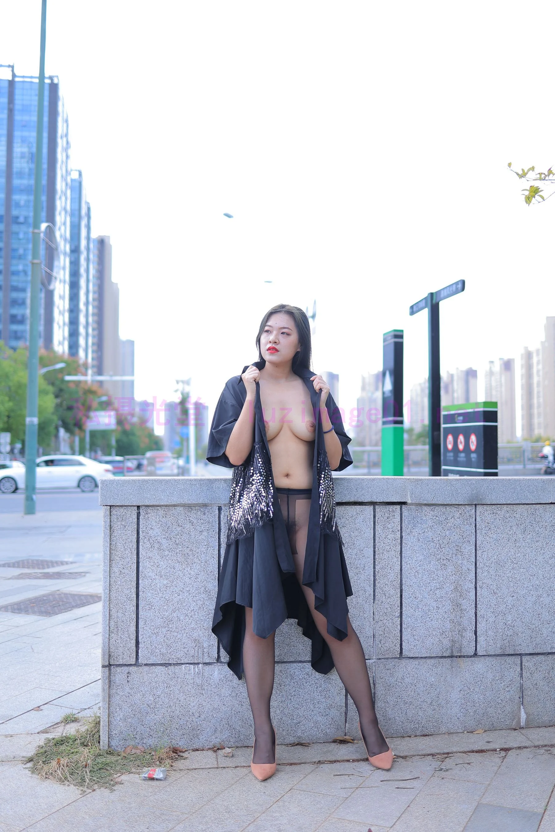 国模宁蒗大尺度人体私拍套图 - Photo 217