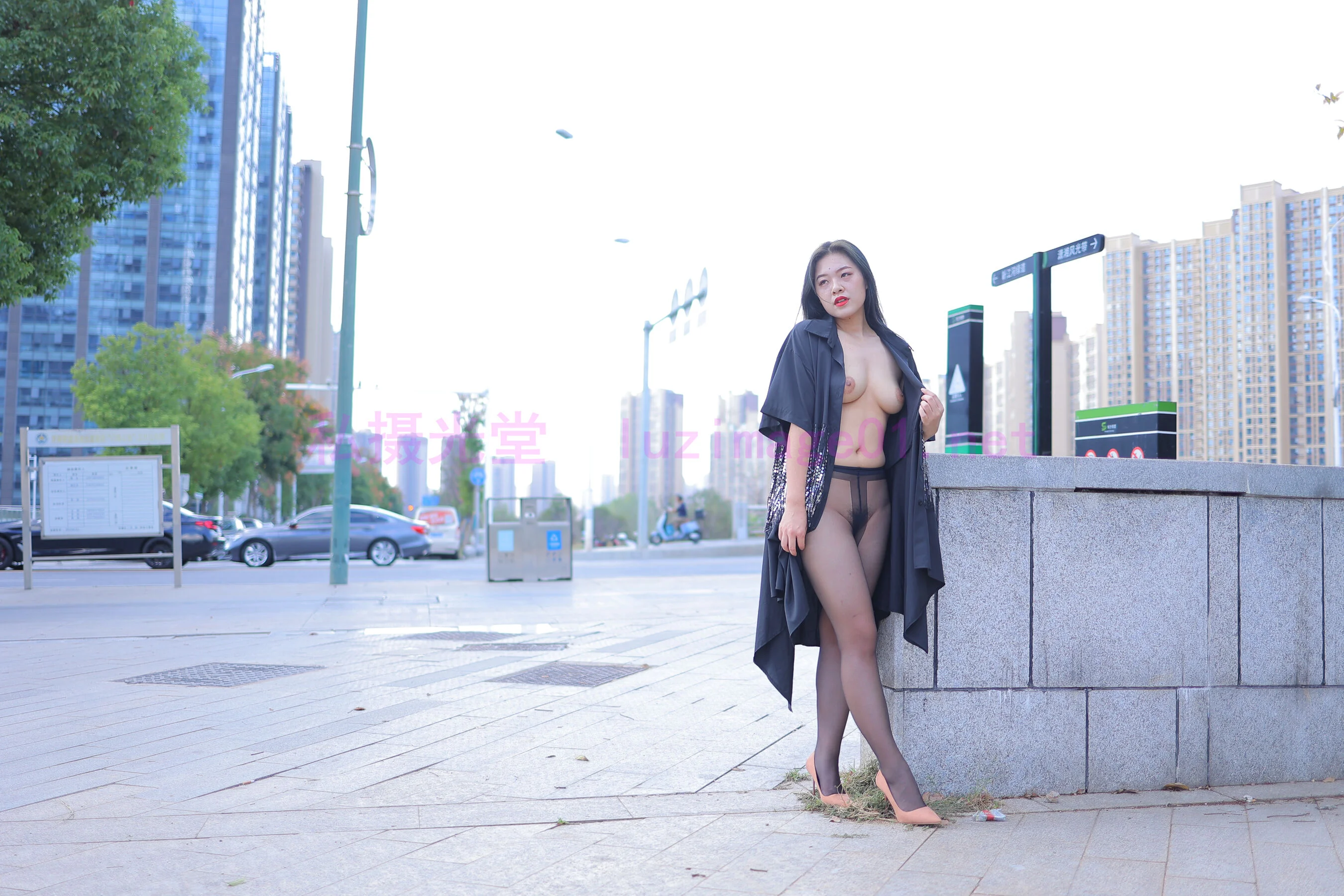 国模宁蒗大尺度人体私拍套图 - Photo 259