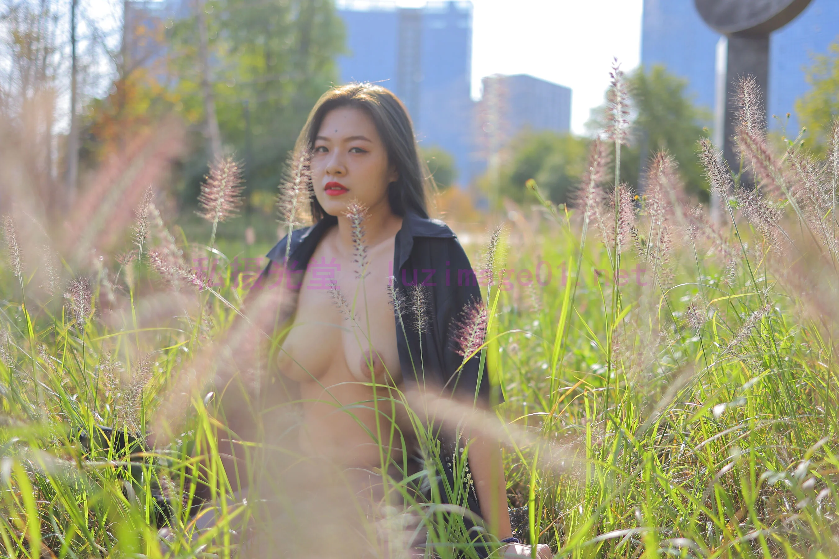 国模宁蒗大尺度人体私拍套图 - Photo 379