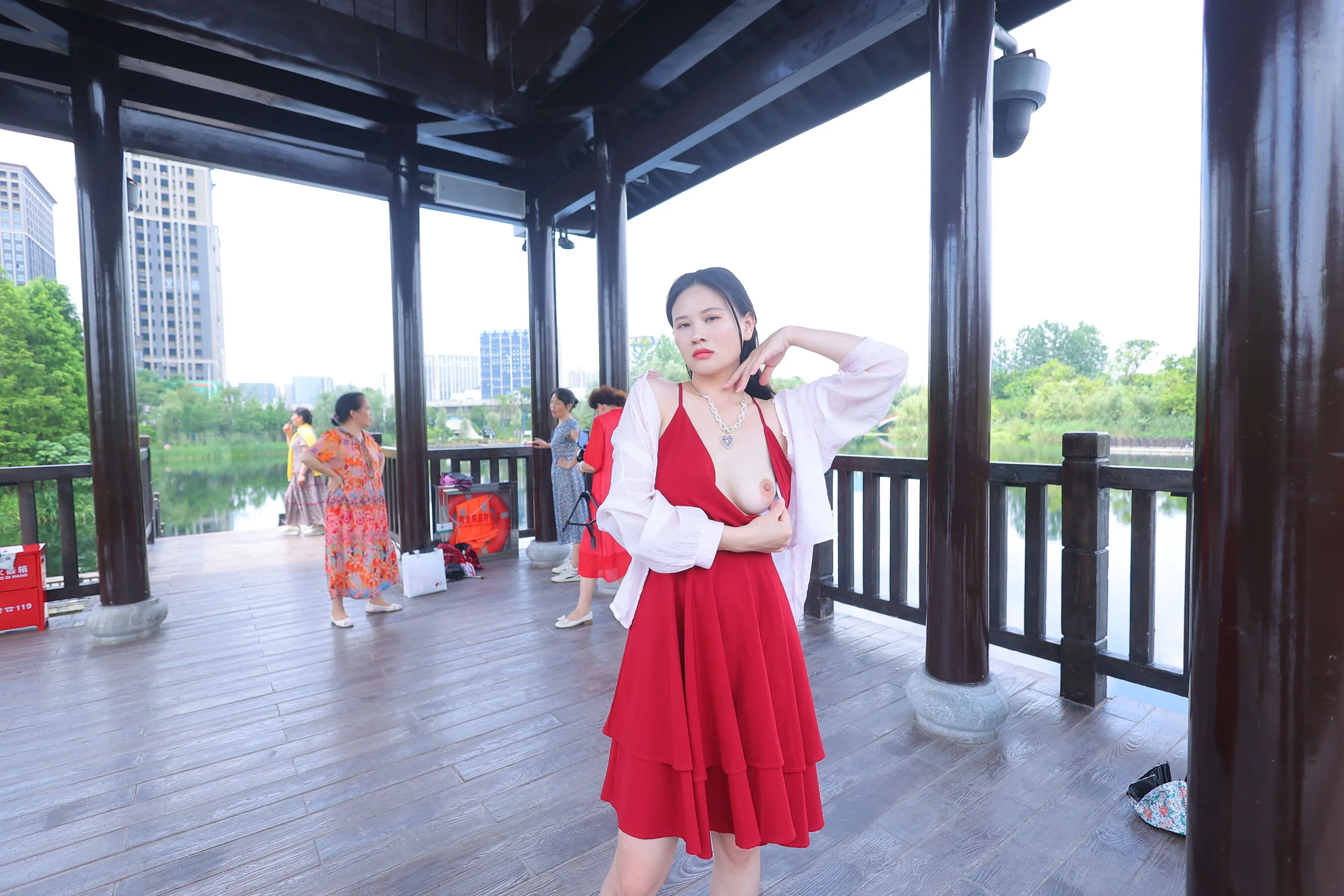 国模如懿大尺度人体私拍套图 - Photo 301