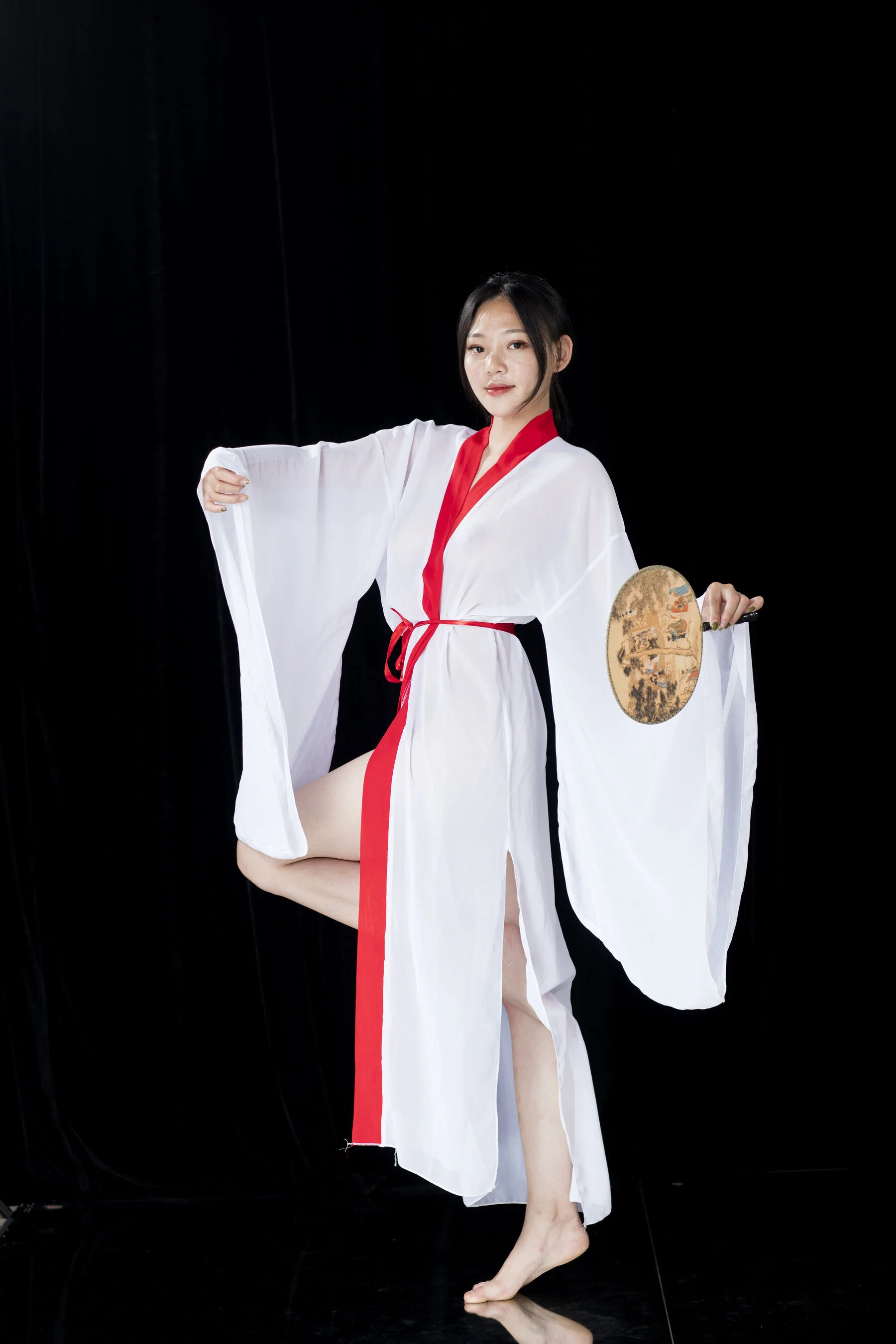 国模小优（辛迪）大尺度人体私拍套图 - Photo 443