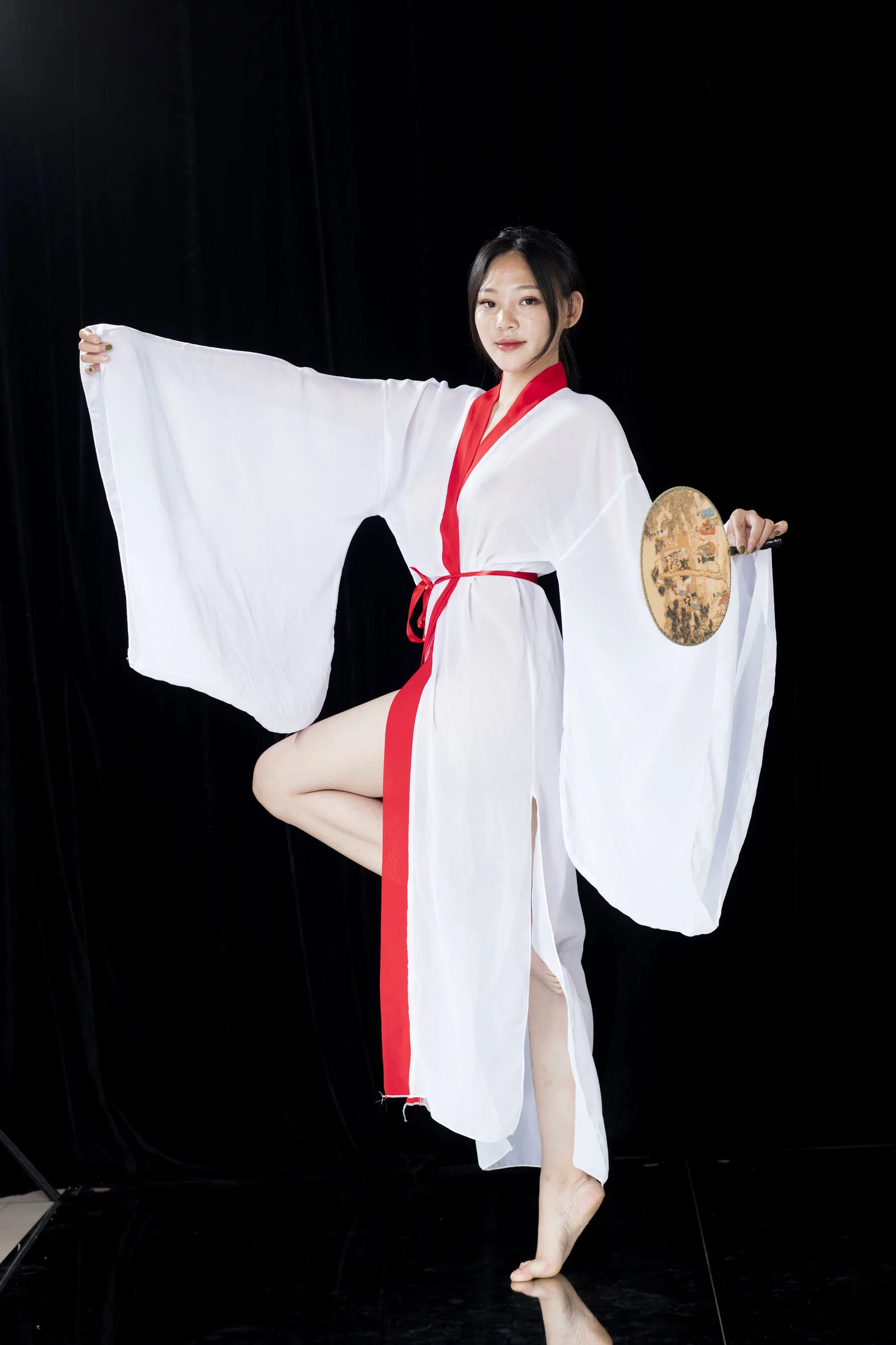 国模小优（辛迪）大尺度人体私拍套图 - Photo 444