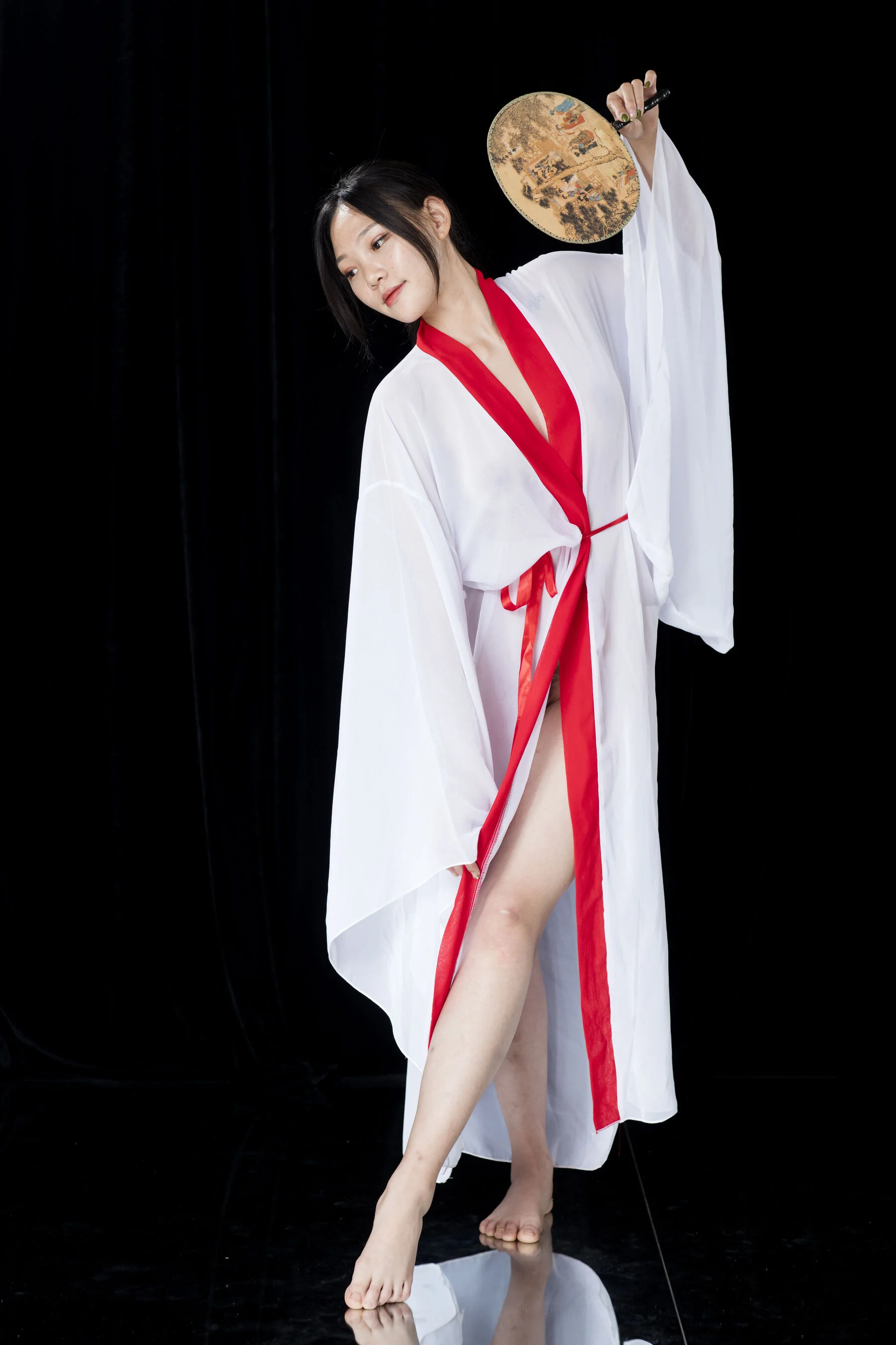 国模小优（辛迪）大尺度人体私拍套图 - Photo 445