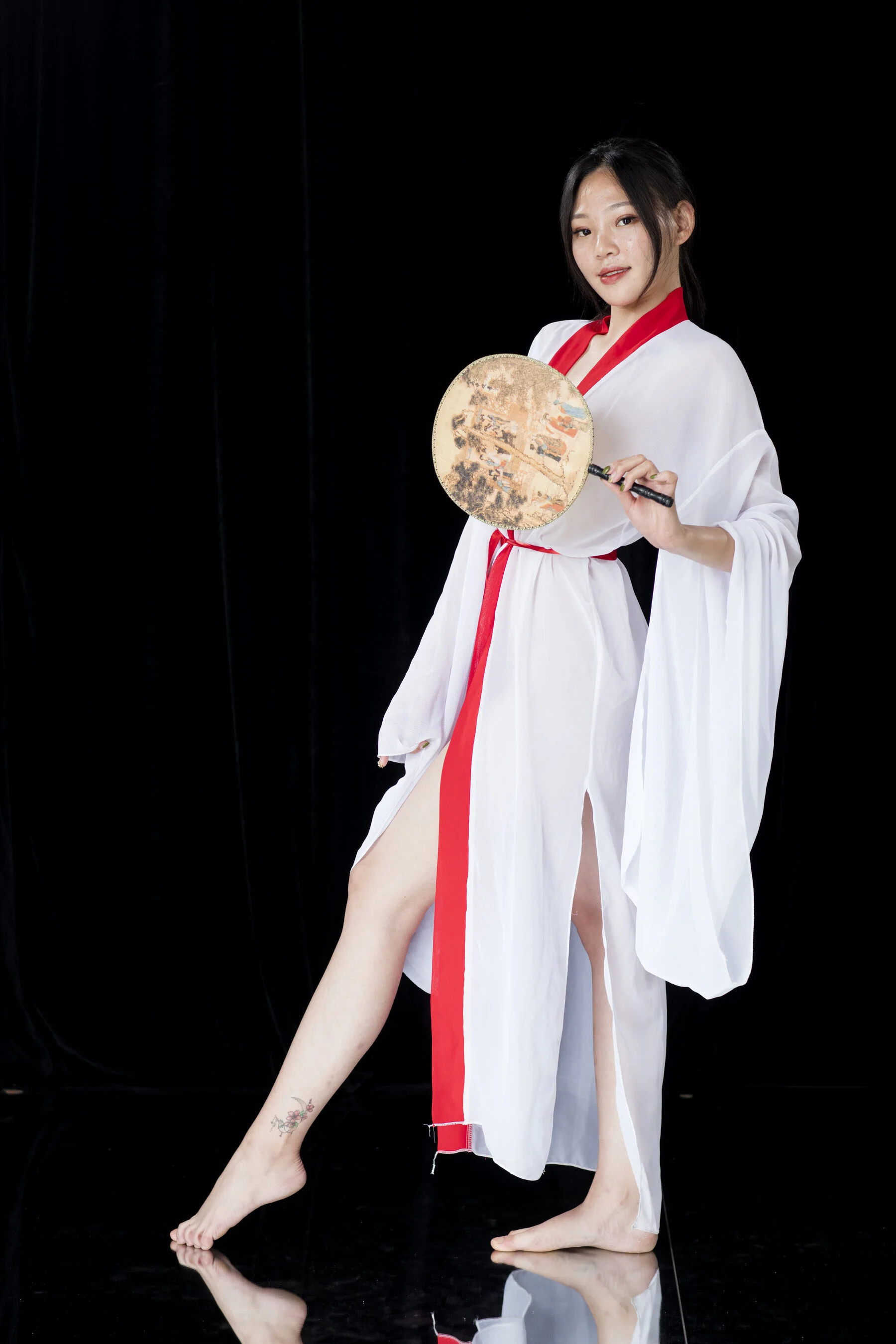 国模小优（辛迪）大尺度人体私拍套图 - Photo 449