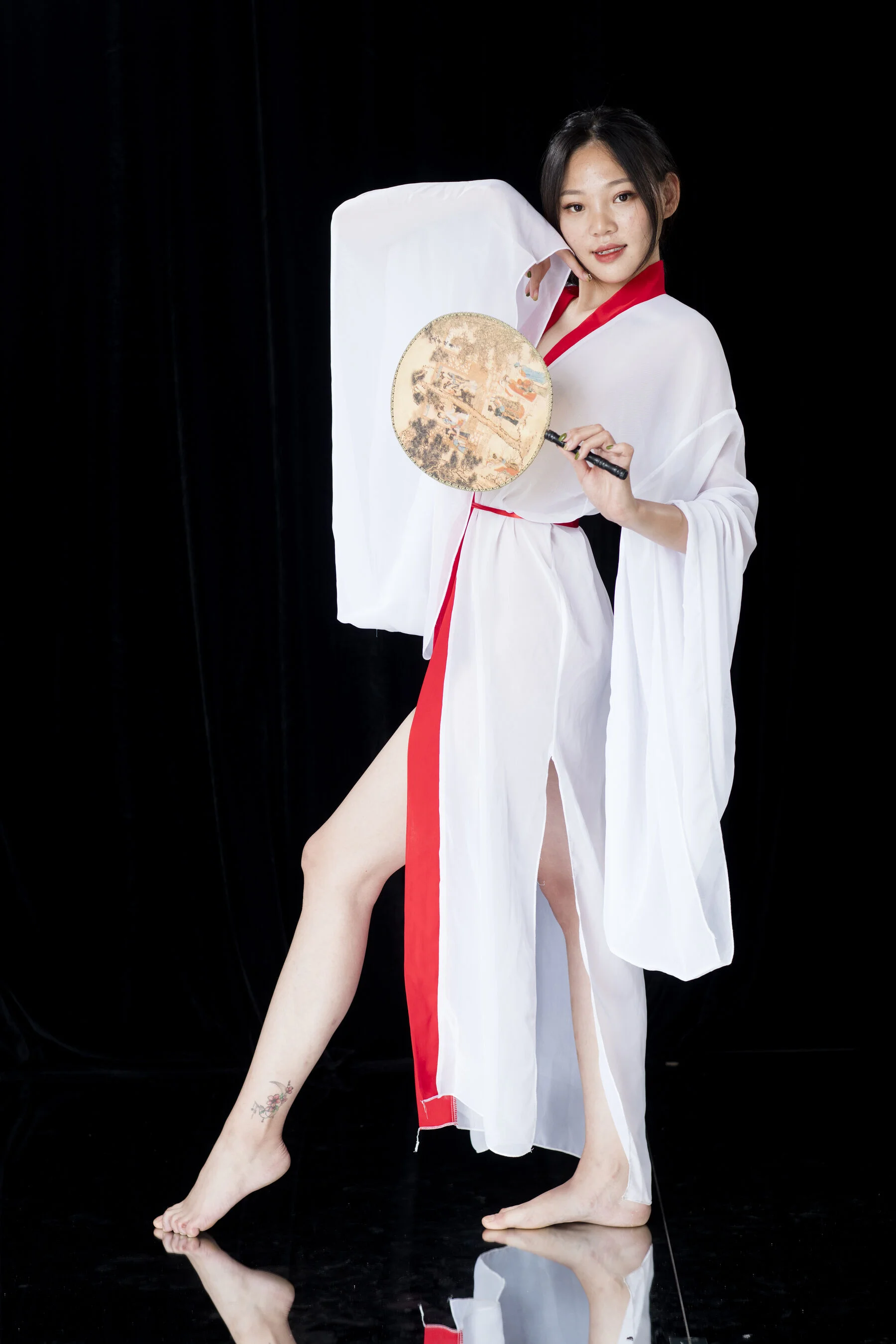 国模小优（辛迪）大尺度人体私拍套图 - Photo 452