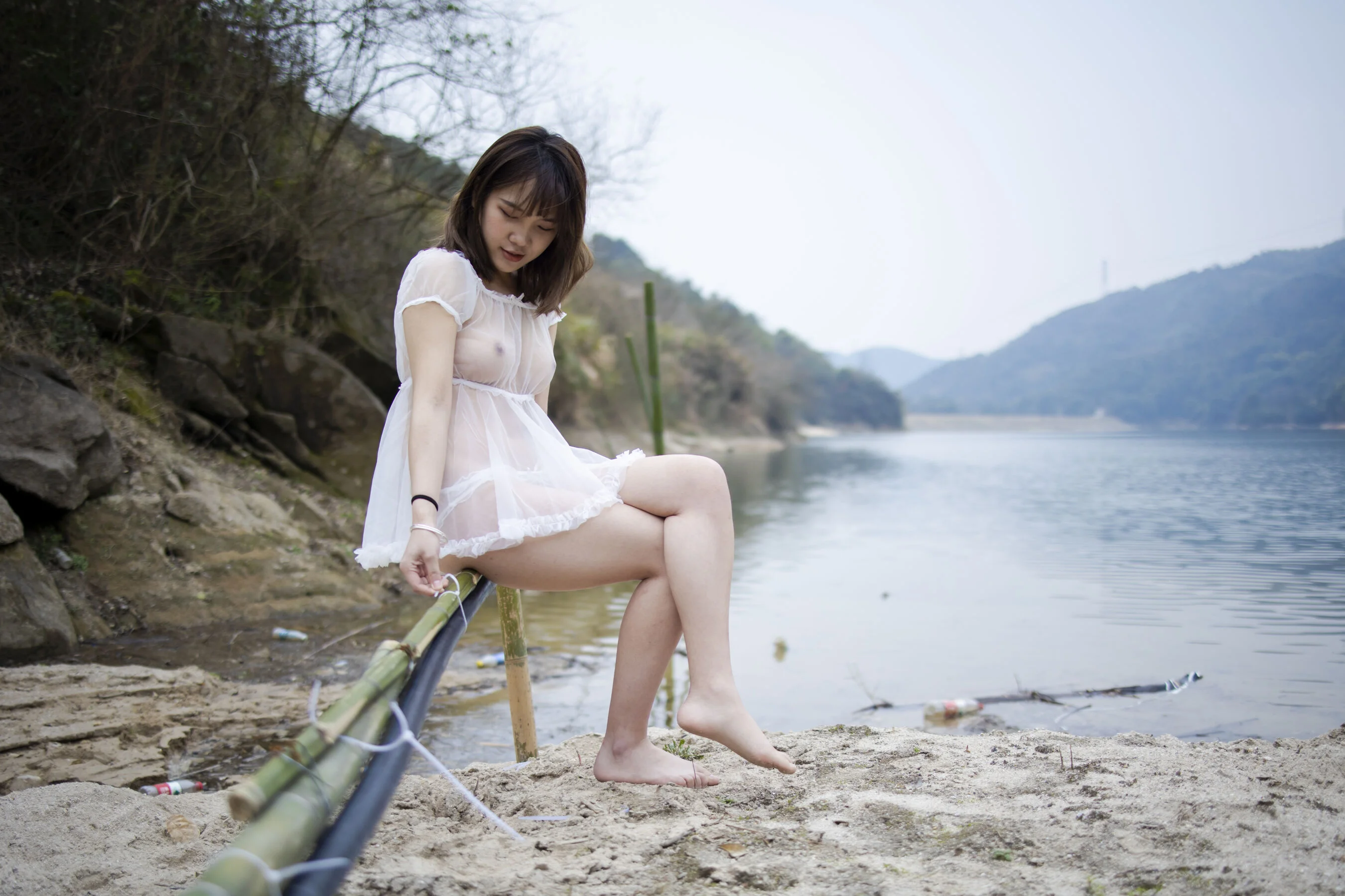 国模果果大尺度人体私拍套图 - Photo 215