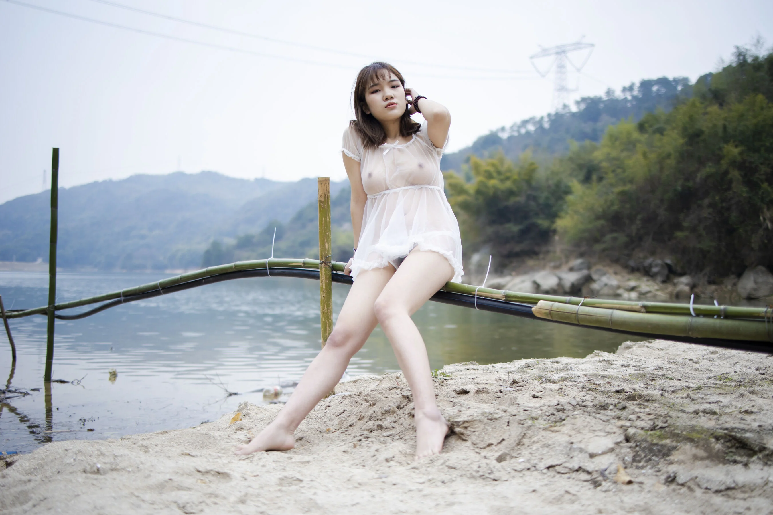 国模果果大尺度人体私拍套图 - Photo 228