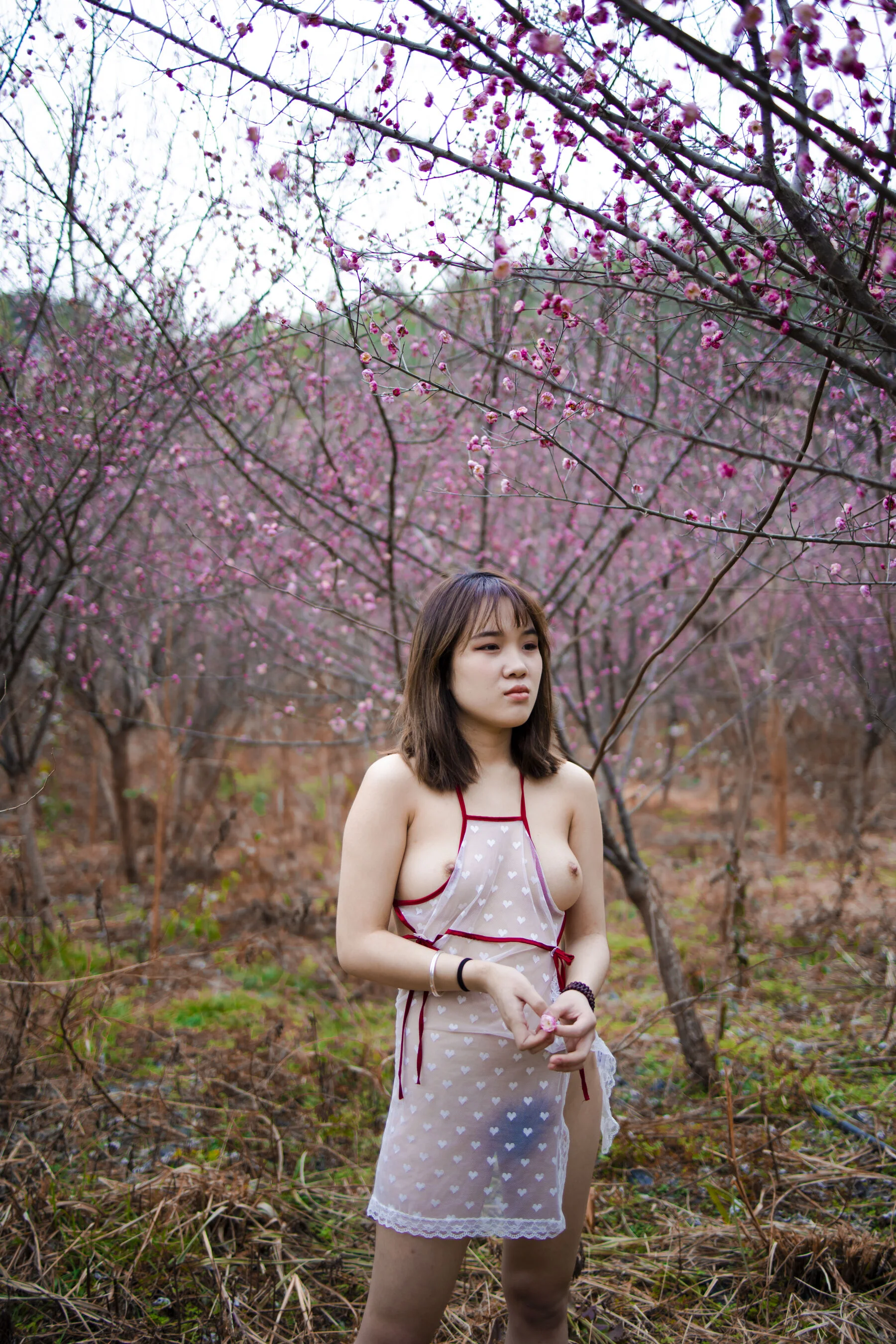 国模果果大尺度人体私拍套图 - Photo 315