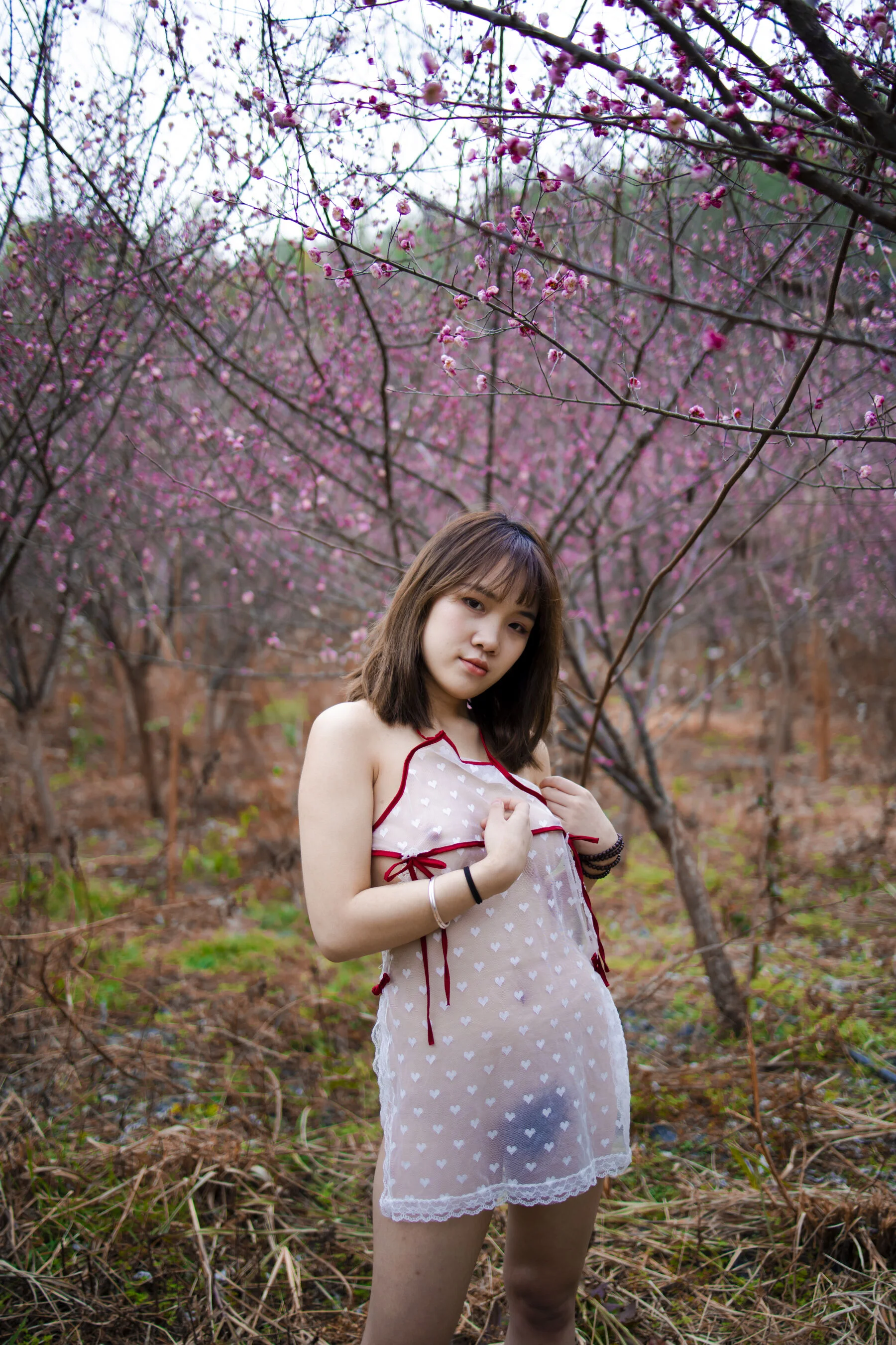 国模果果大尺度人体私拍套图 - Photo 320