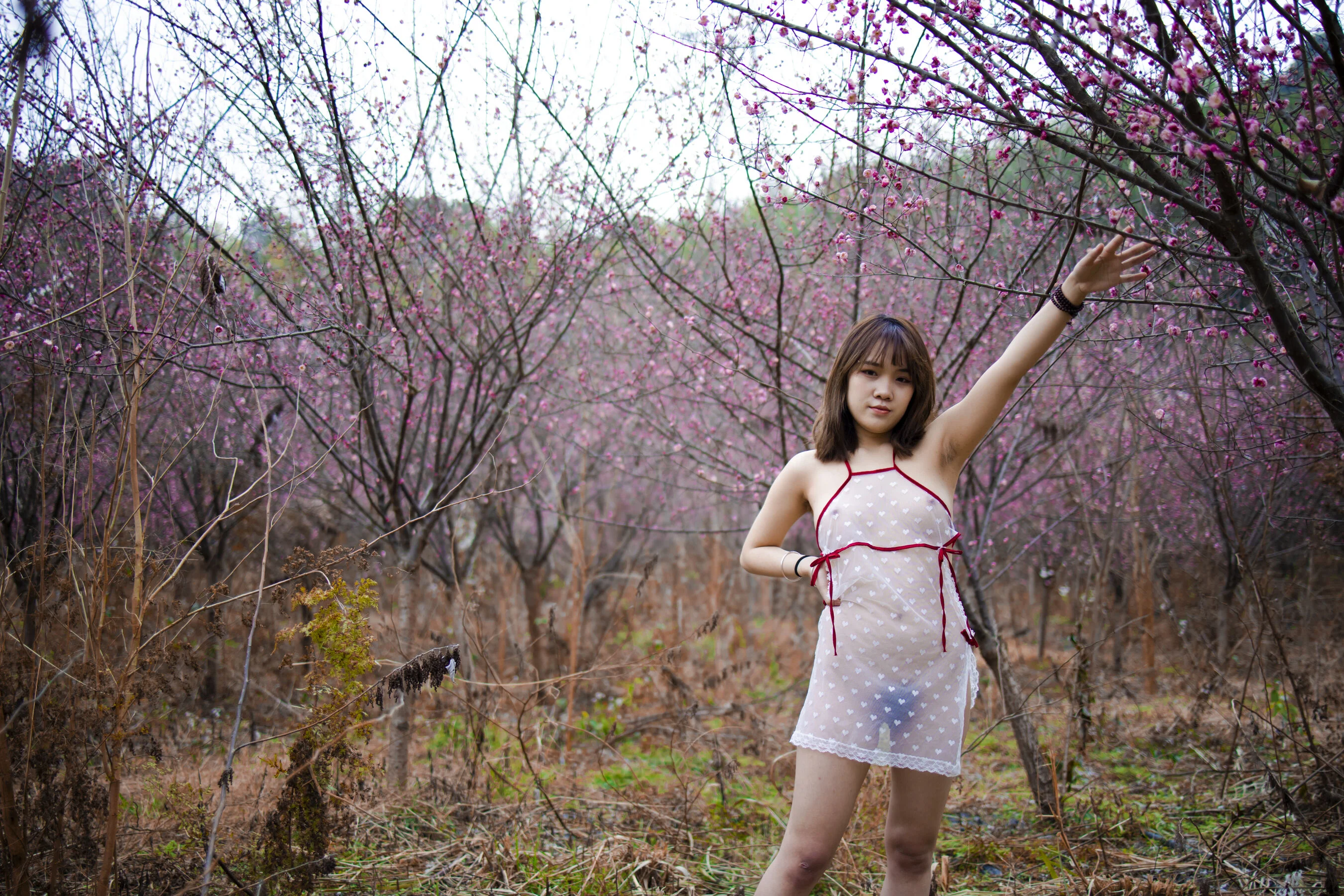 国模果果大尺度人体私拍套图 - Photo 327