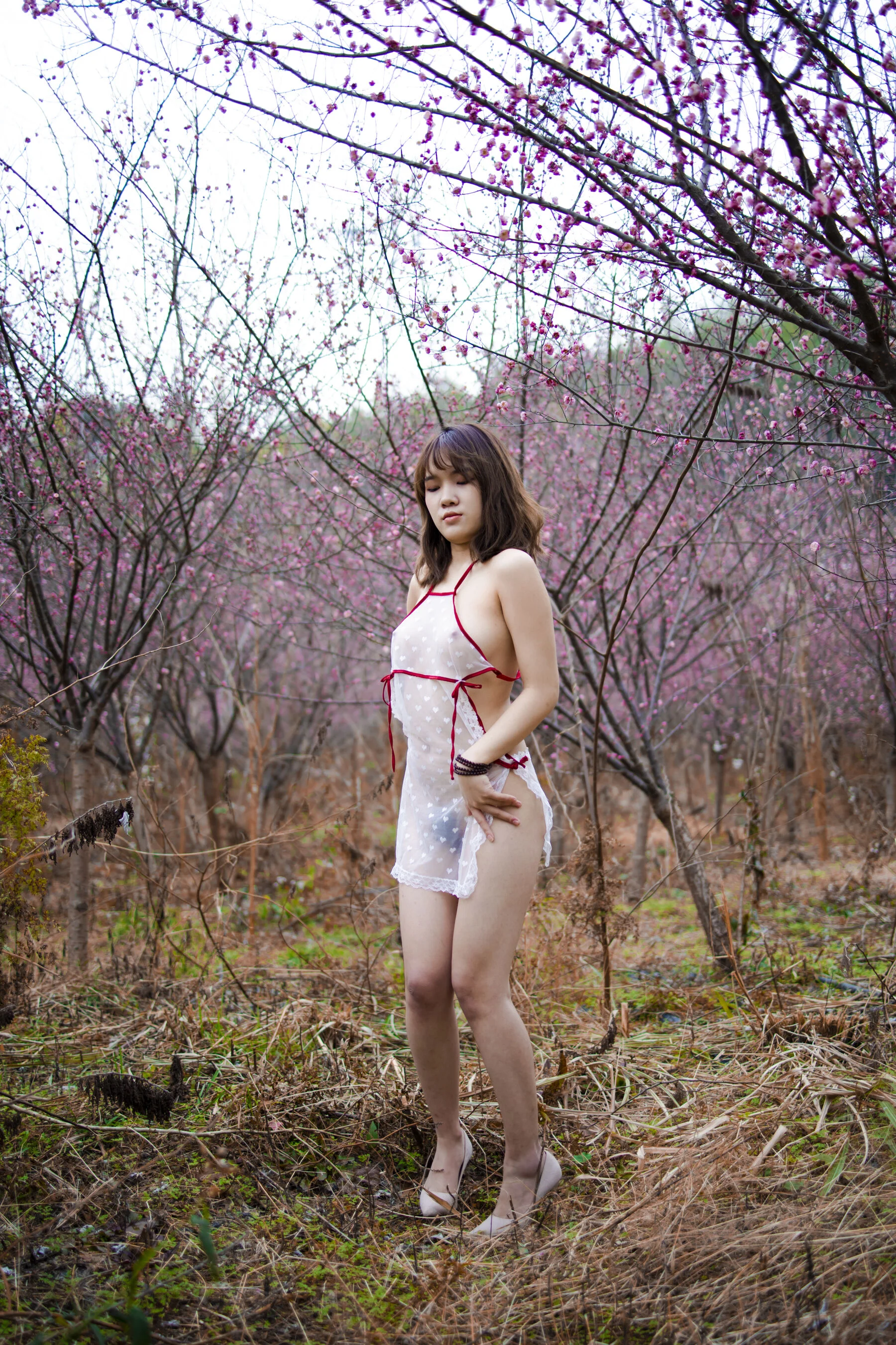 国模果果大尺度人体私拍套图 - Photo 338