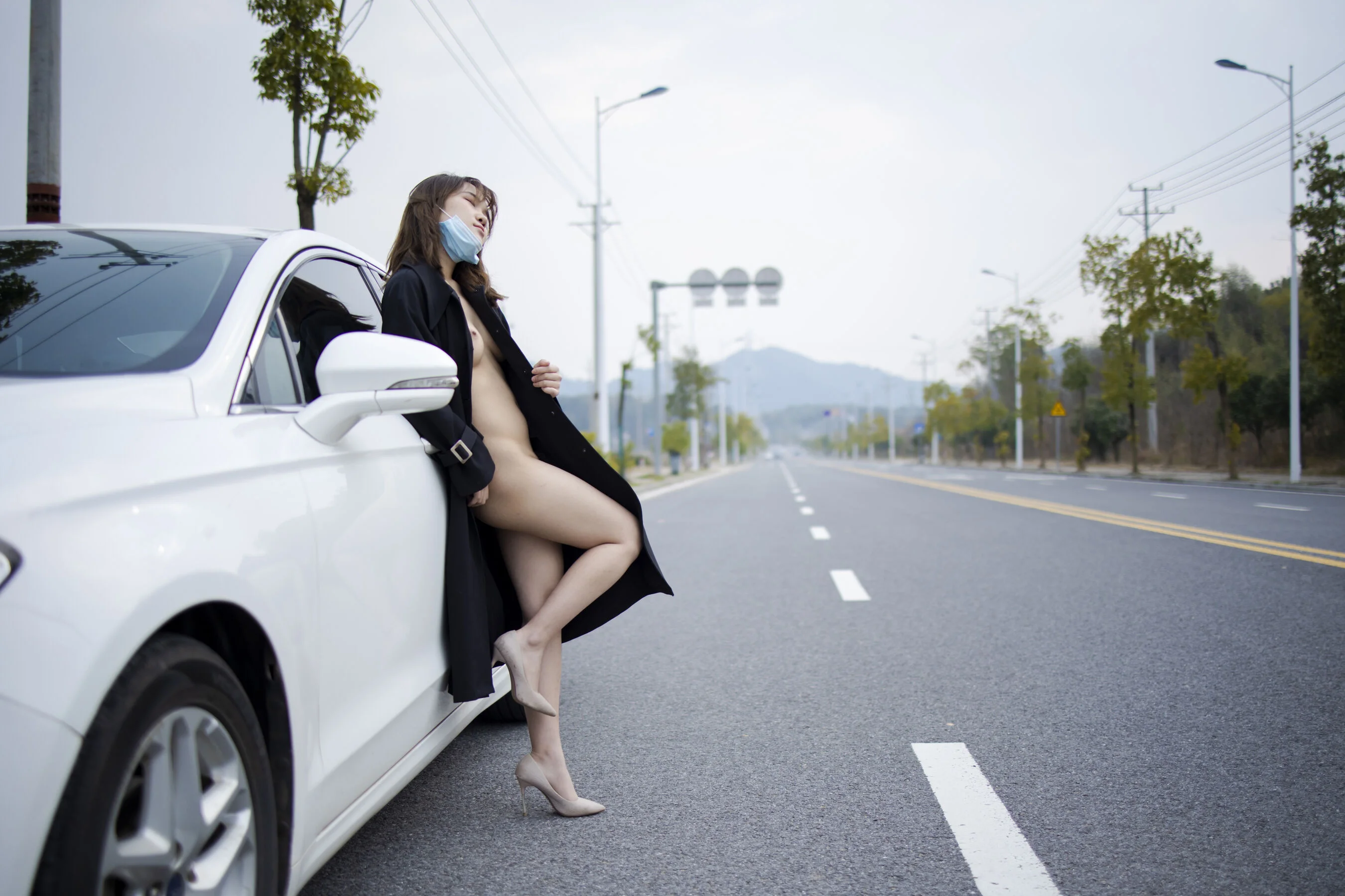 国模果果大尺度人体私拍套图 - Photo 486