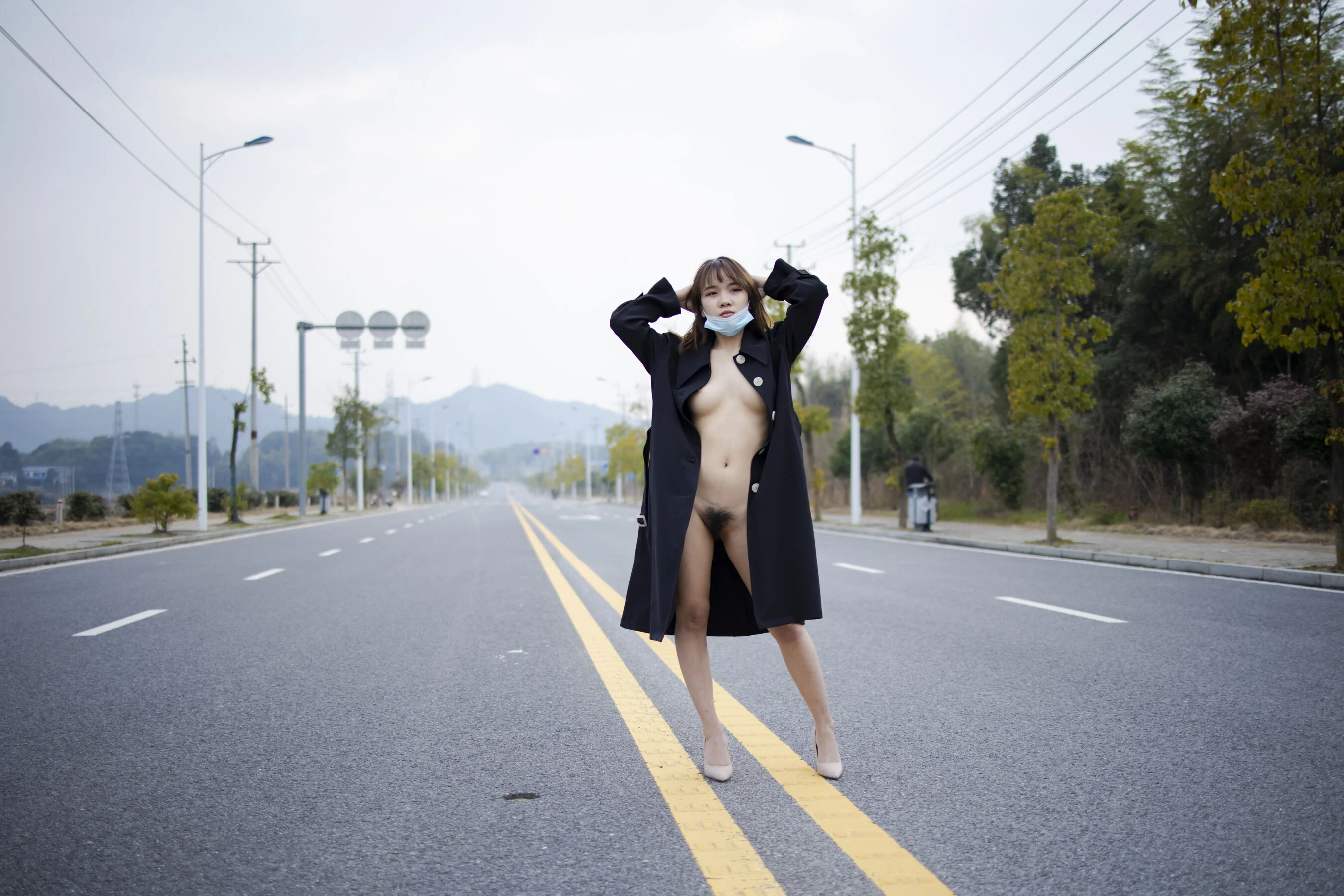 国模果果大尺度人体私拍套图 - Photo 503