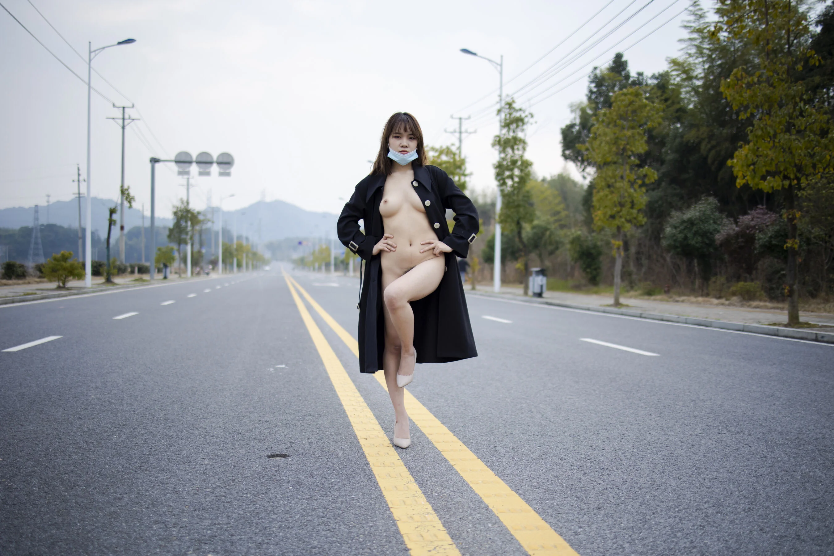 国模果果大尺度人体私拍套图 - Photo 523