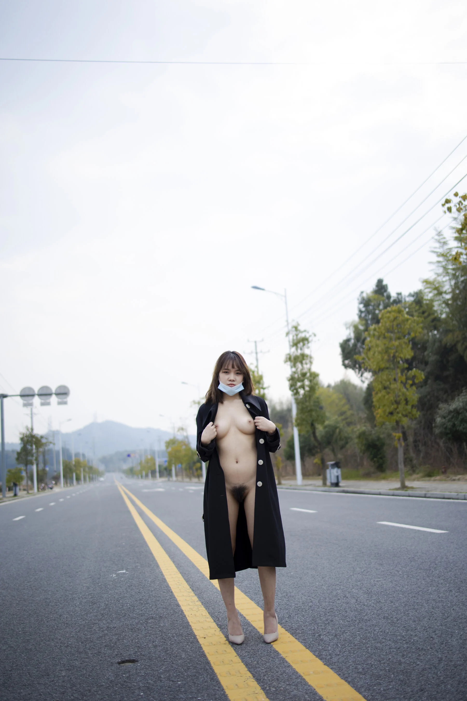 国模果果大尺度人体私拍套图 - Photo 536