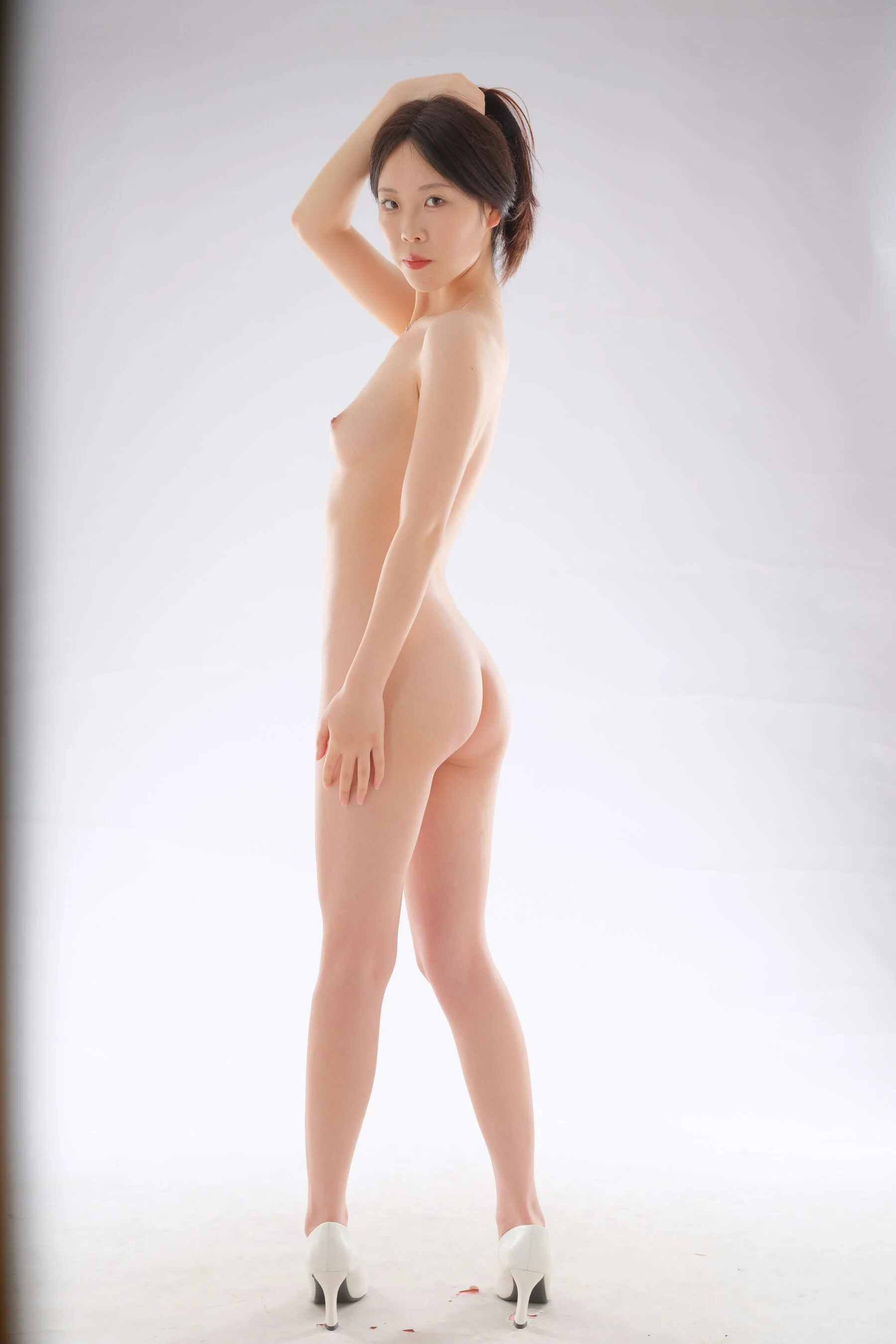 国模肖涵大尺度人体私拍套图 - Photo 457