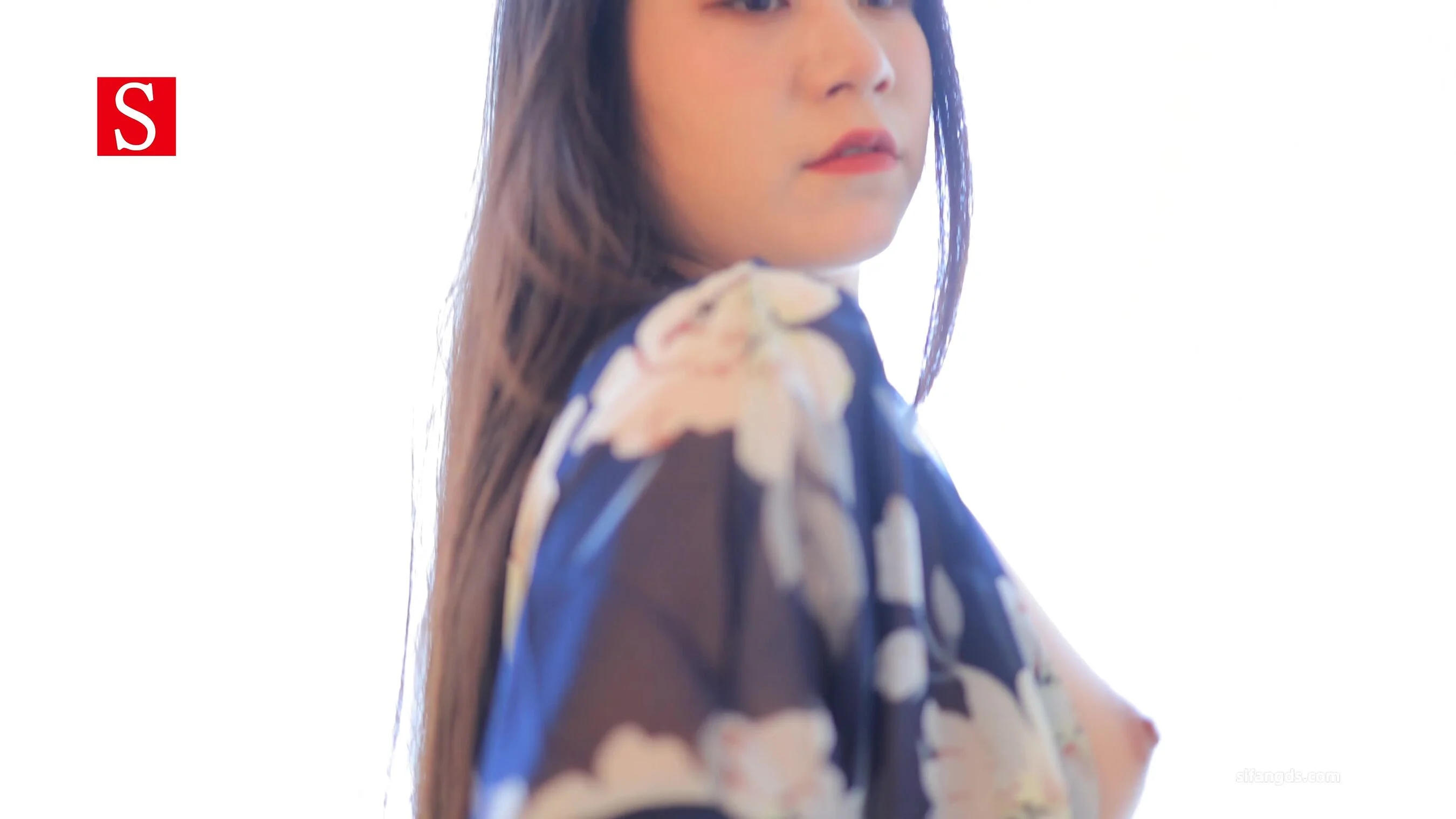 国模宇宁大尺度人体私拍套图 - Photo 115