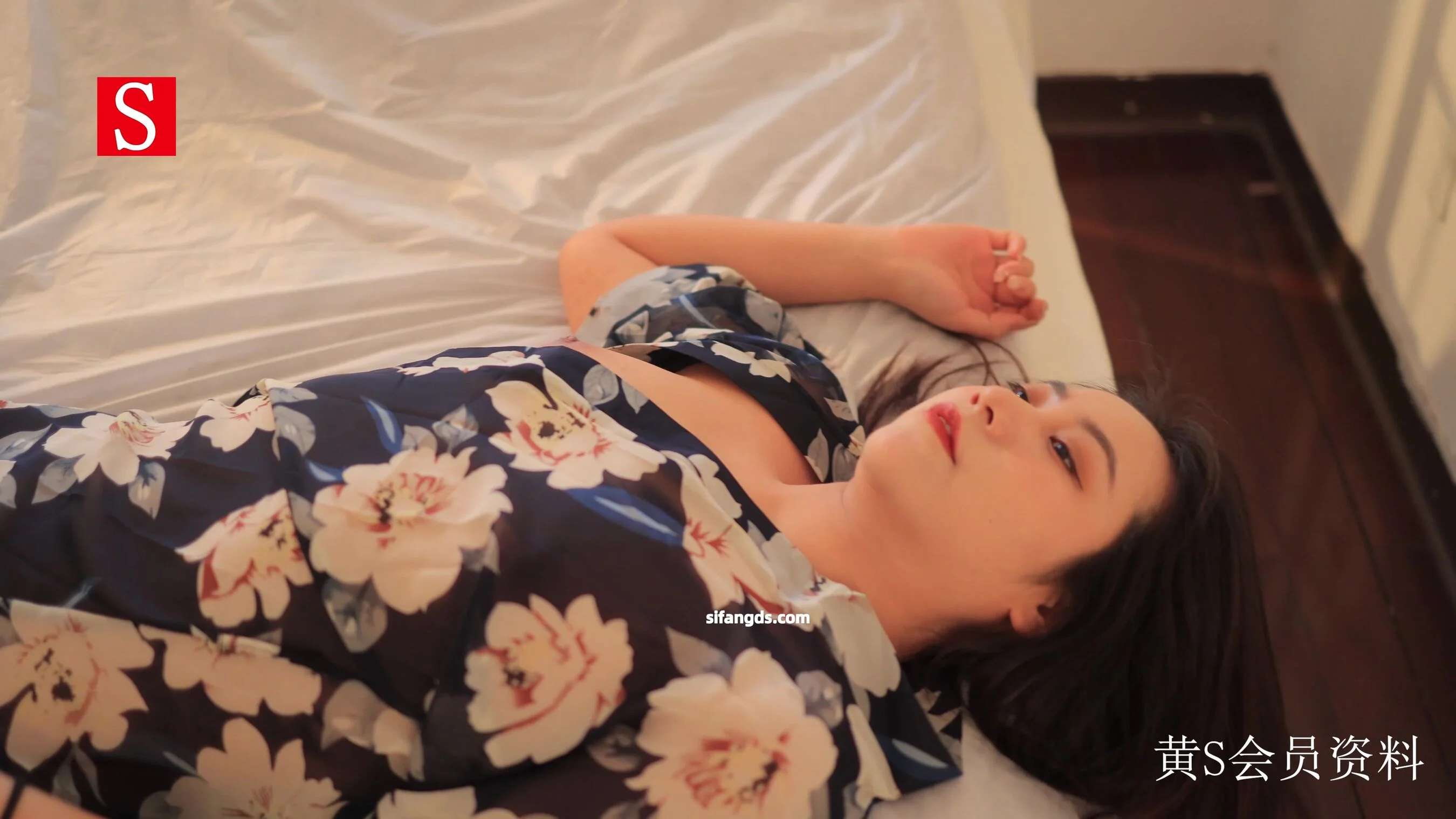 国模宇宁大尺度人体私拍套图 - Photo 166