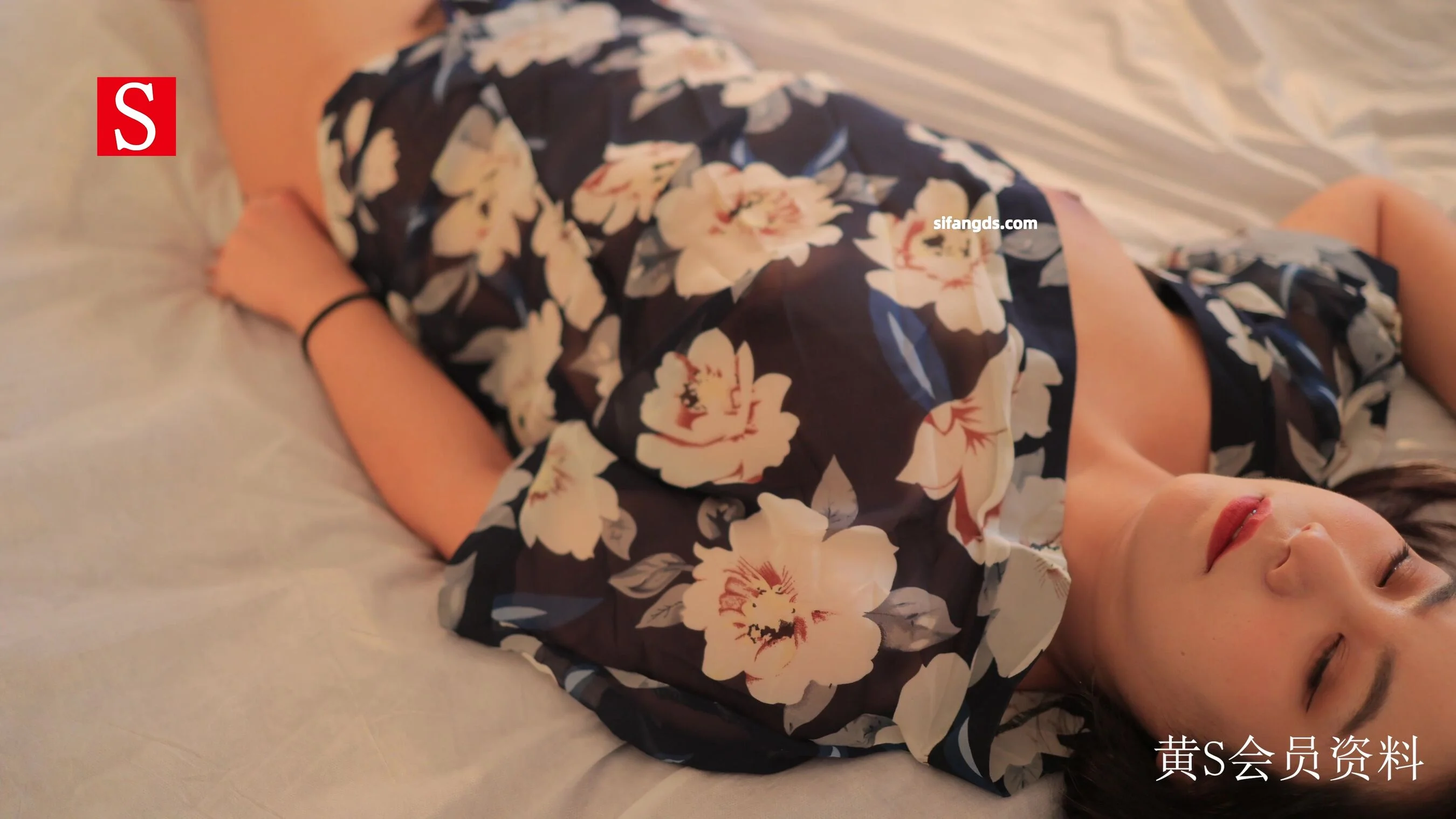 国模宇宁大尺度人体私拍套图 - Photo 172