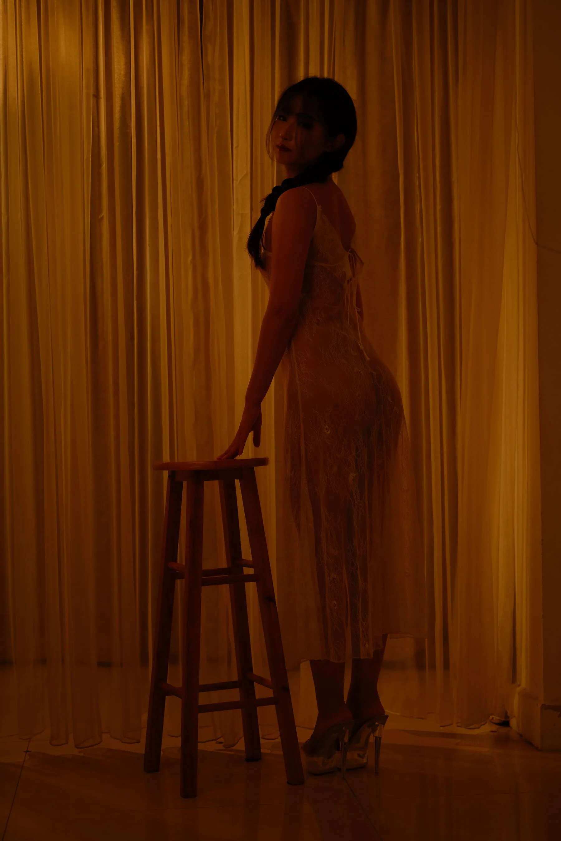 国模小泽大尺度人体私拍套图 - Photo 152